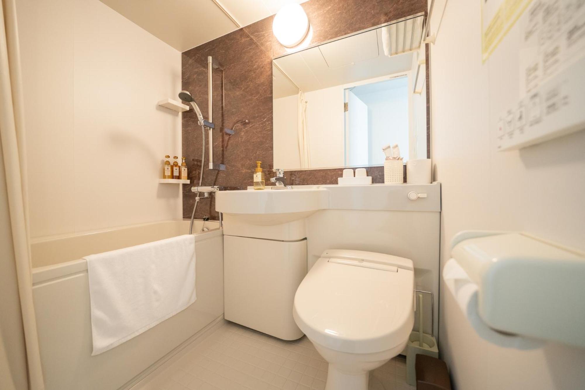 Japanese-Style Quadruple Room - Photo 12