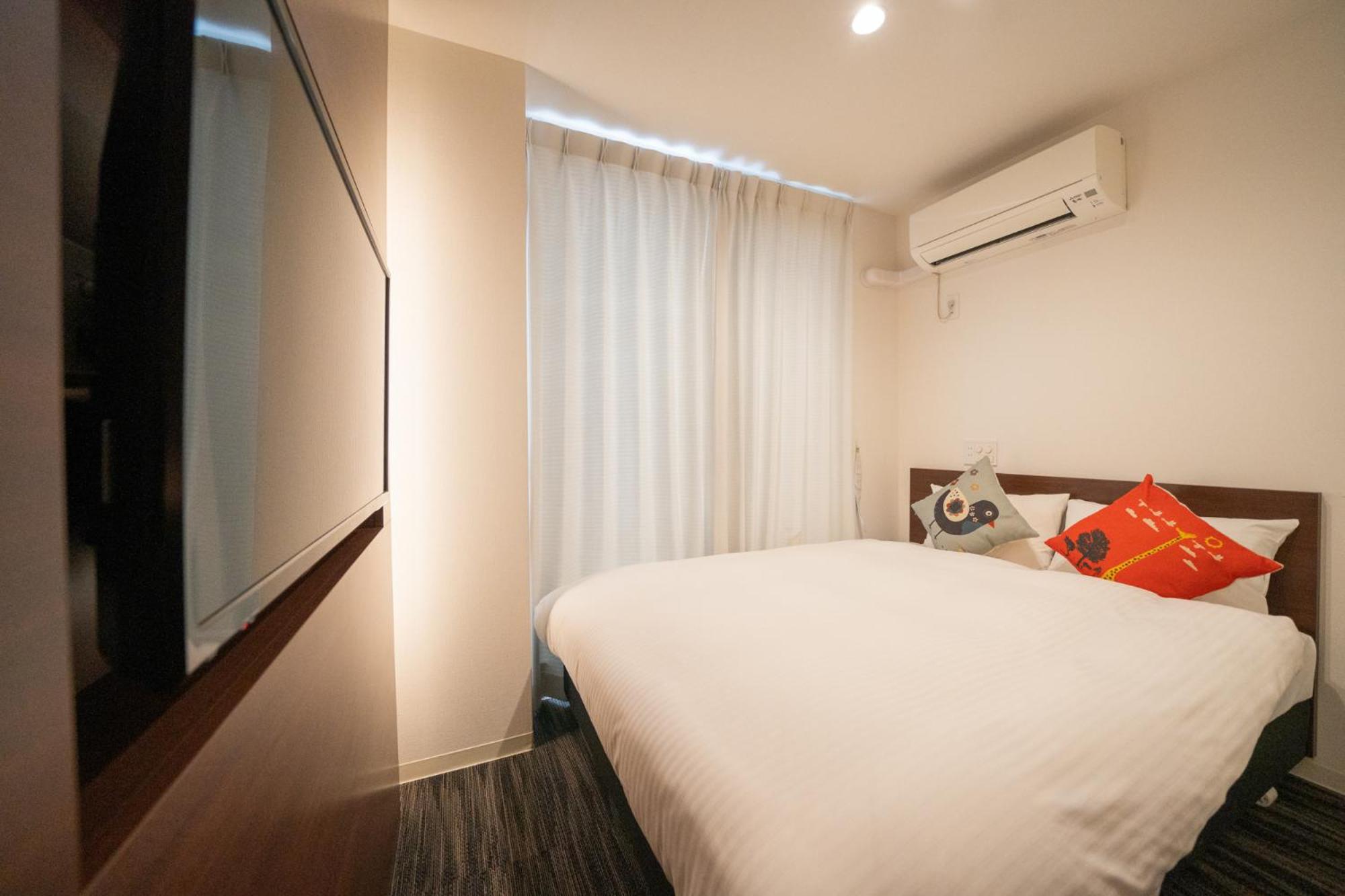 Double Room with Private Bathroom - Photo 19