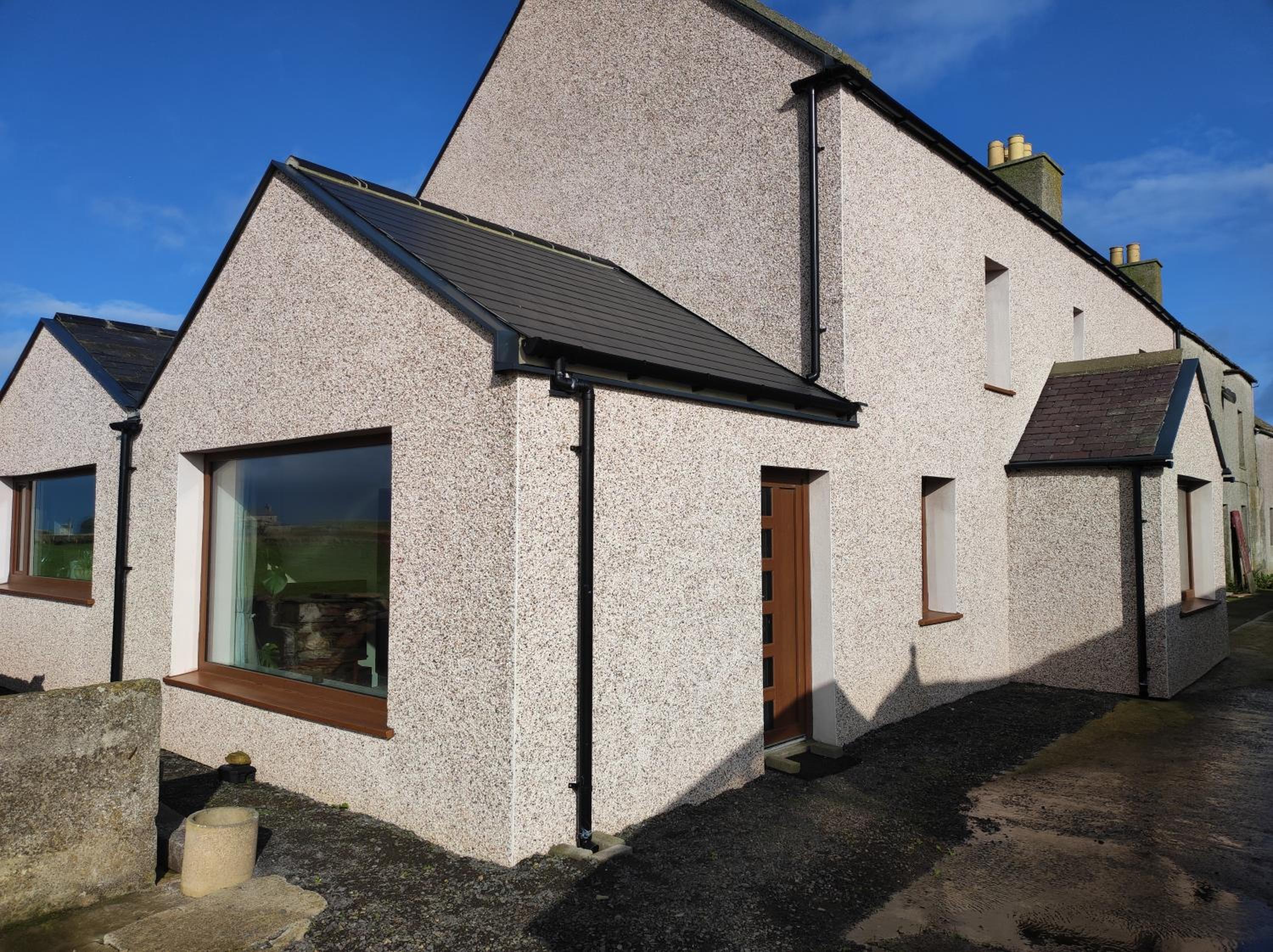 Three-Bedroom House photo 2