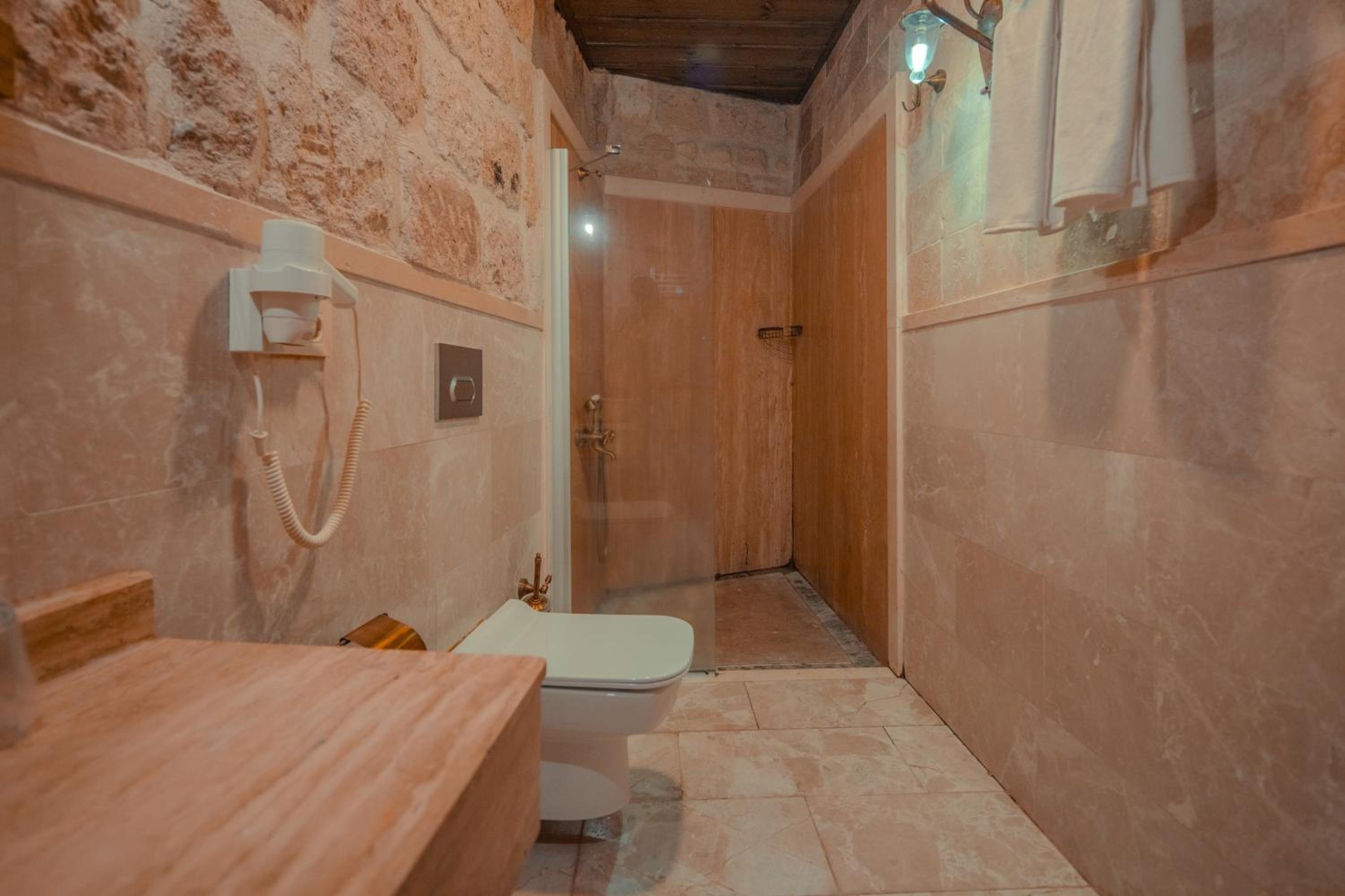 Double Stone Room  - Photo 19
