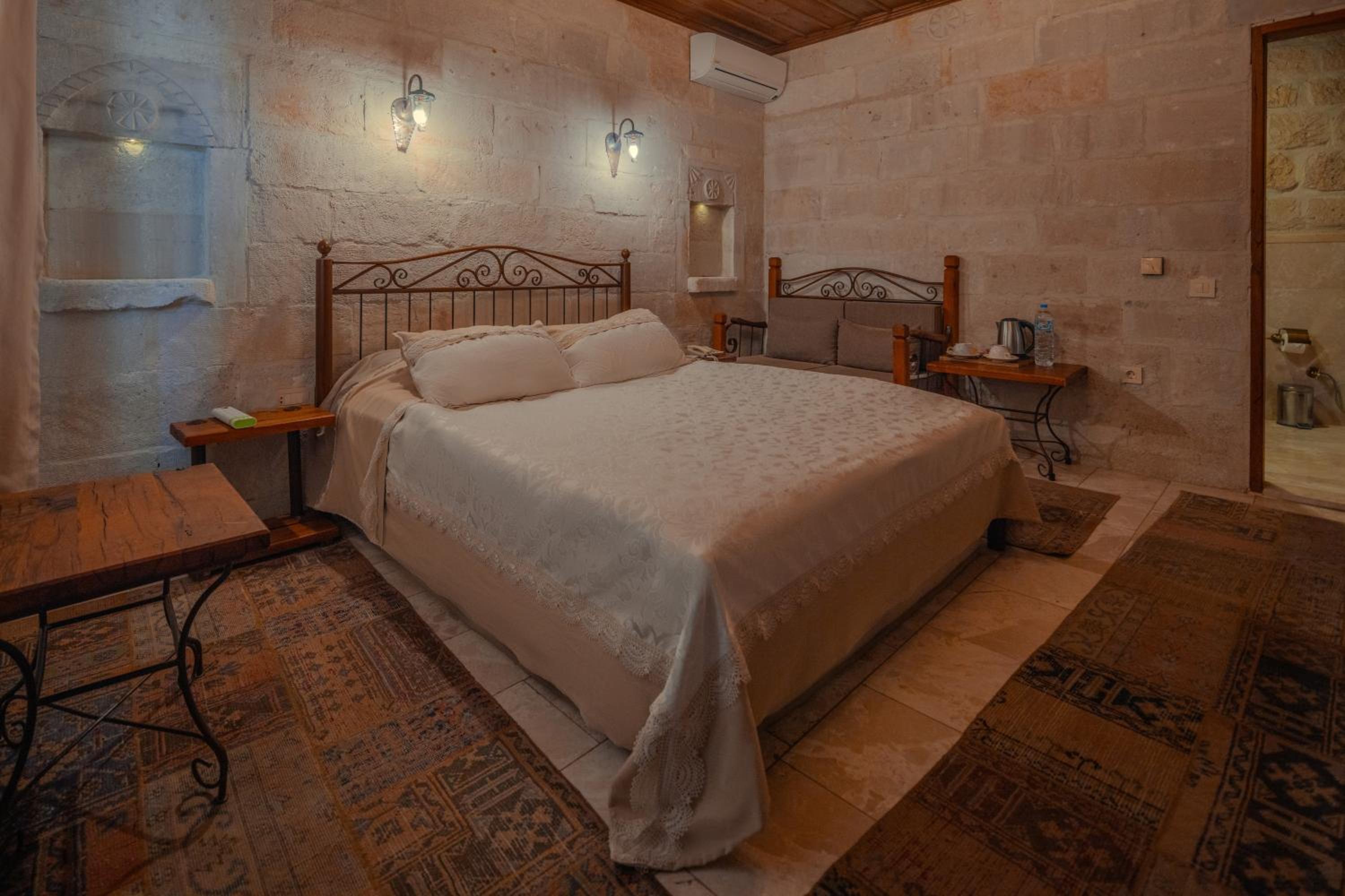 Double Stone Room  - Photo 23