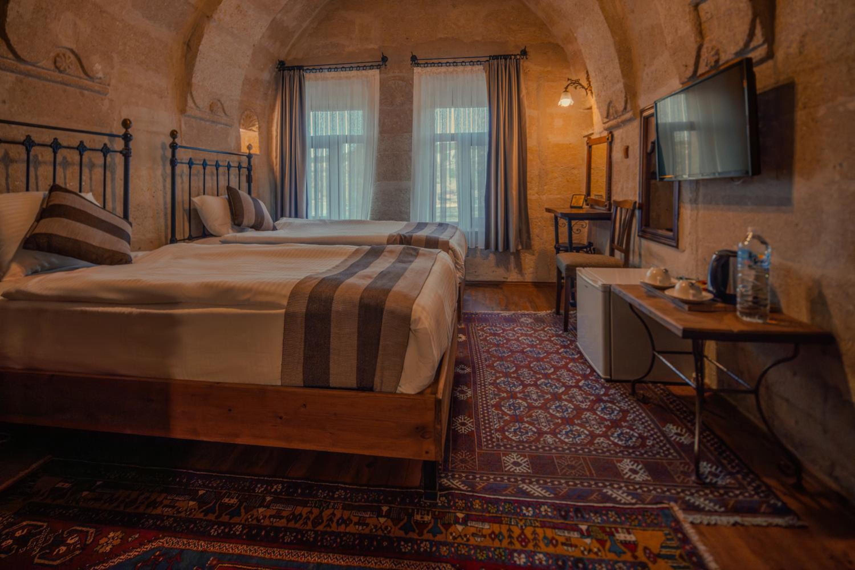 Twin Room - Photo 1