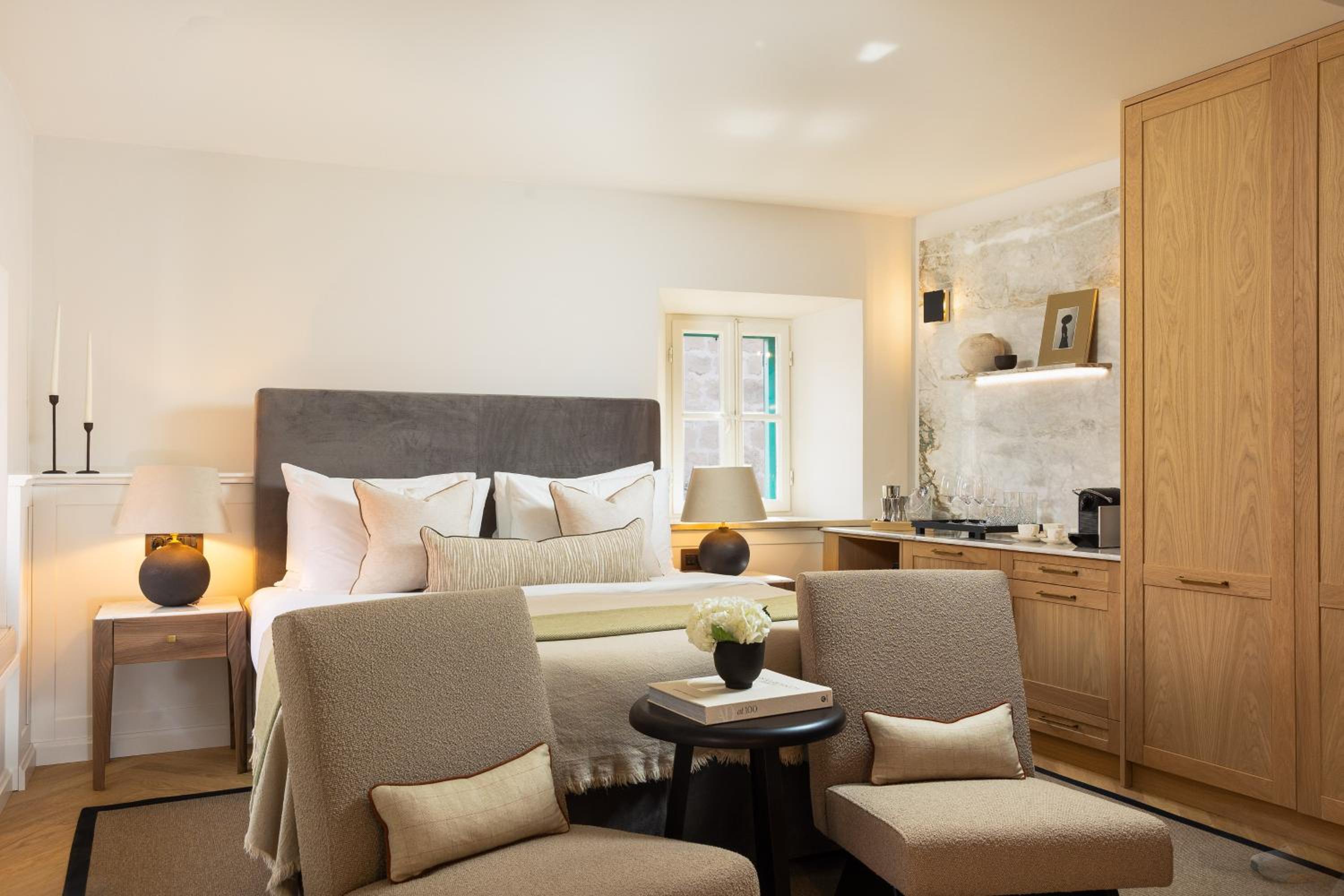 Junior Suite with Balcony