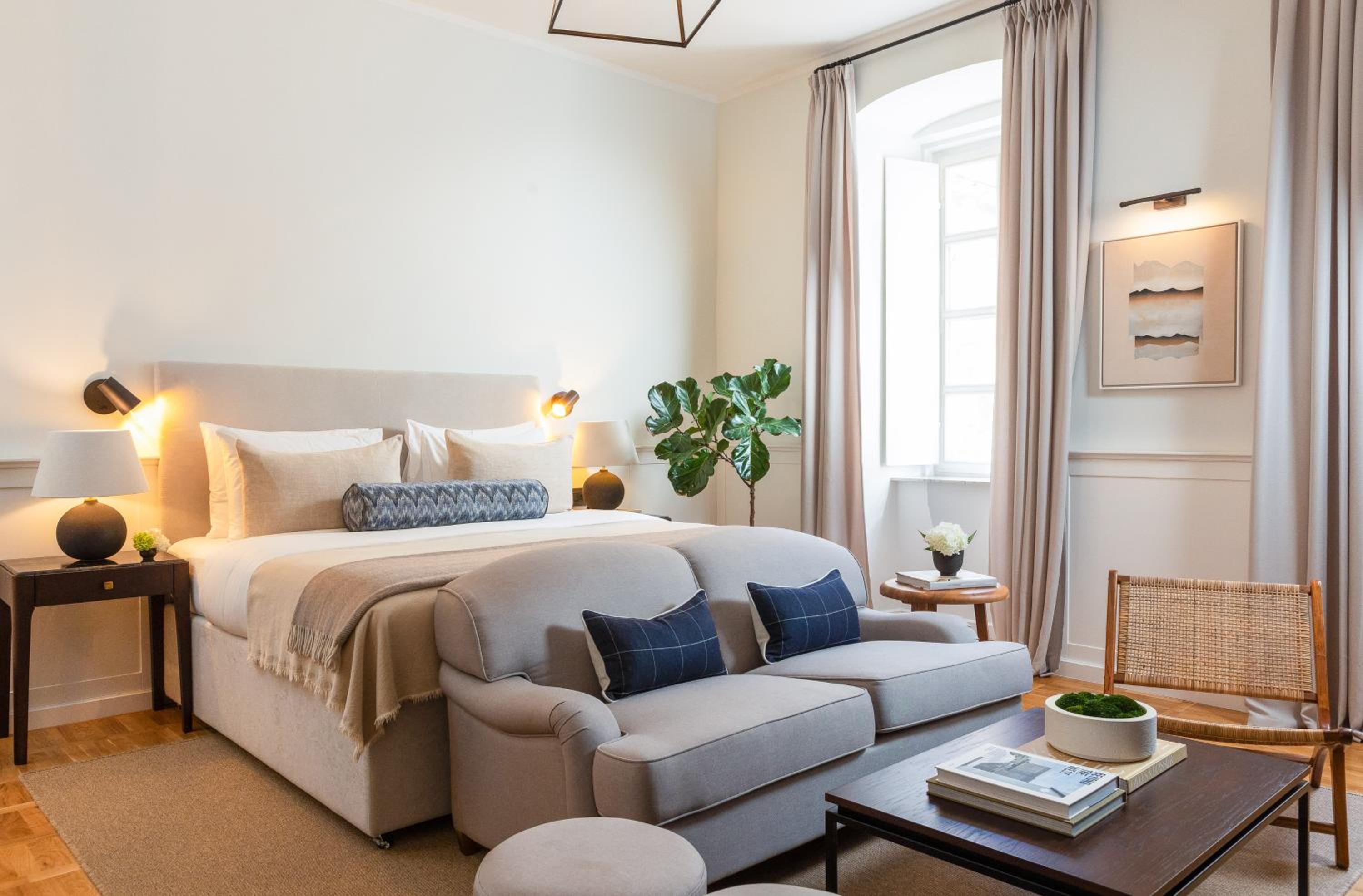 Deluxe Junior Suite
