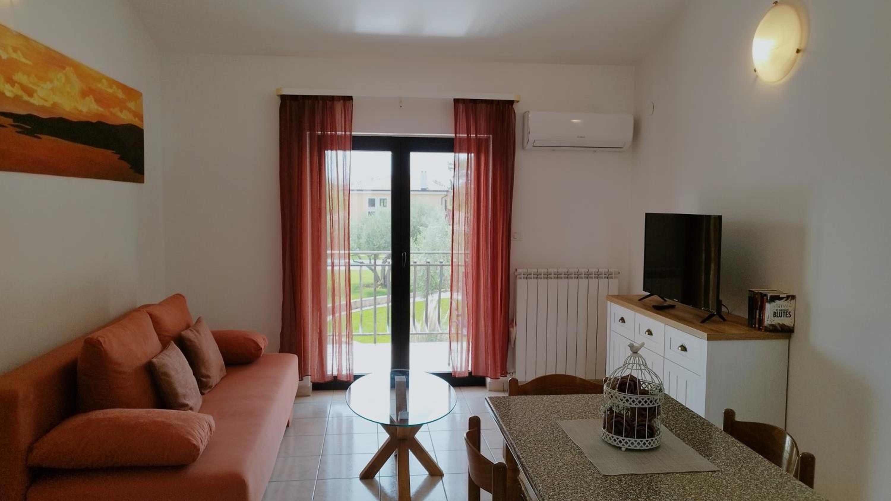 One-Bedroom Apartment with Balcony