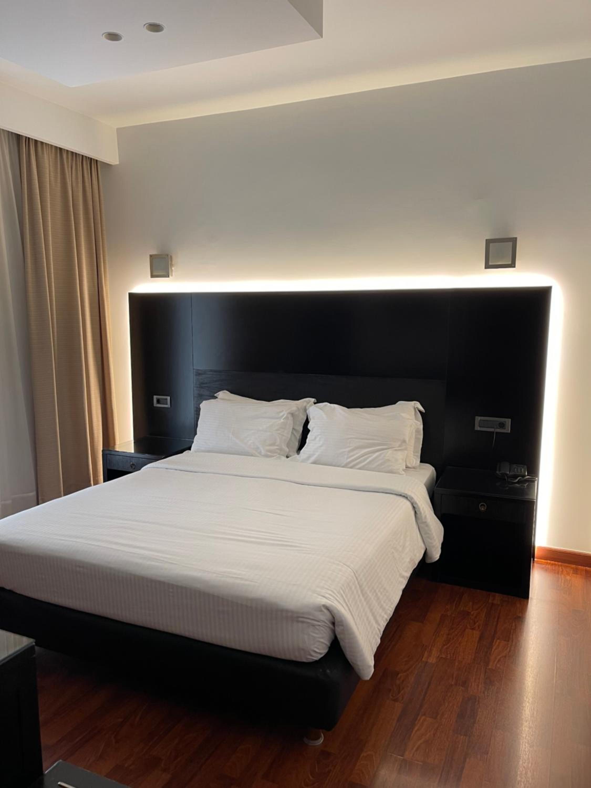 Double or Twin Room photo 3