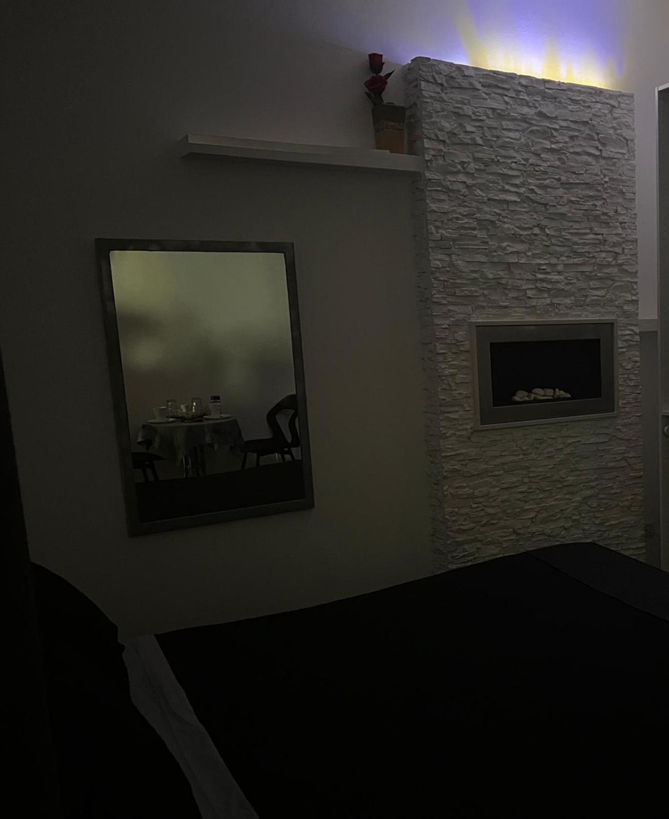 Deluxe Double Room with Sea View - Photo 16