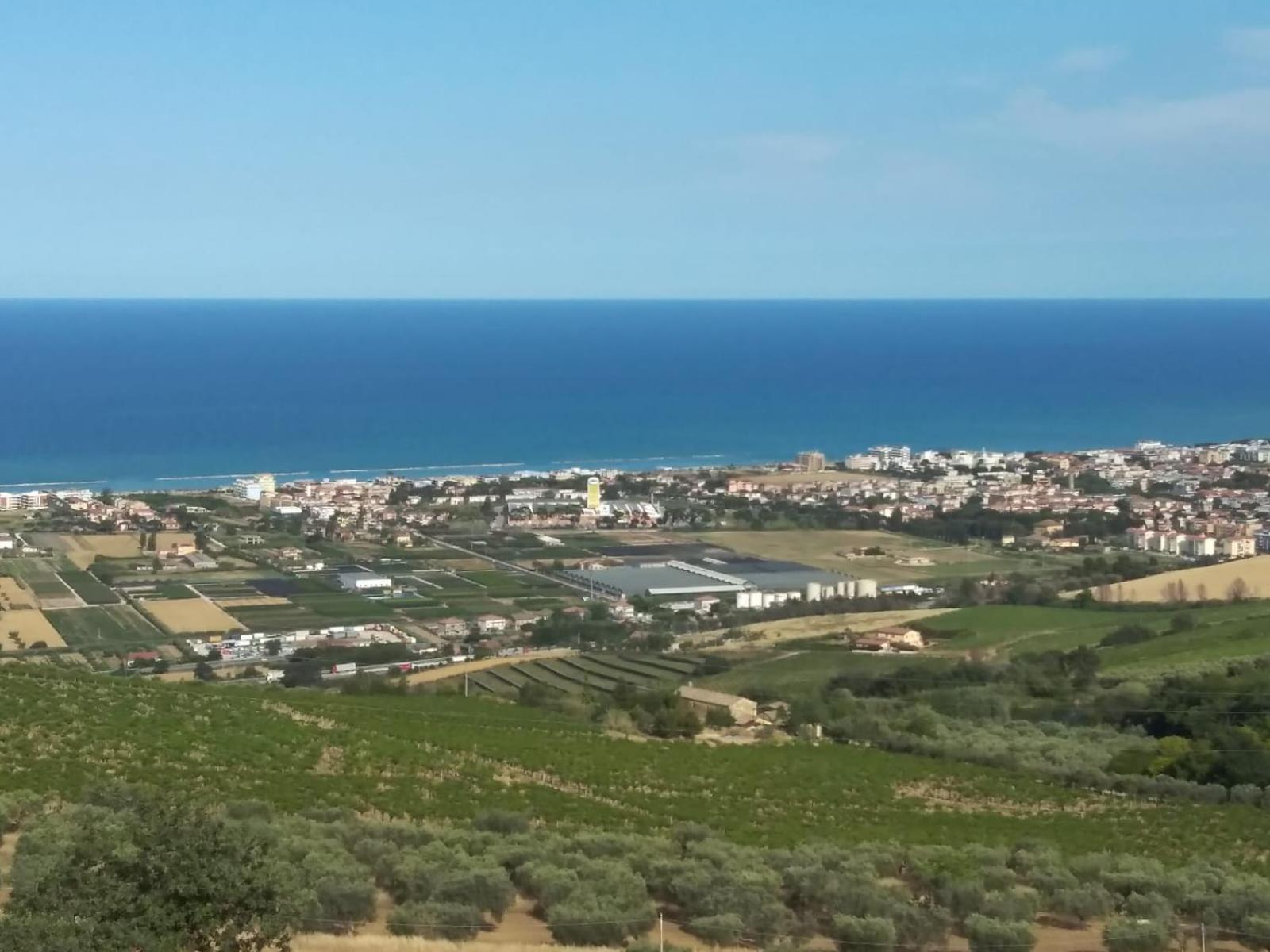 Two-Bedroom Apartment with Terrace and Sea View photo 2