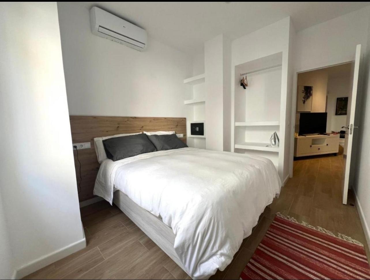 One-Bedroom Standard Apartment