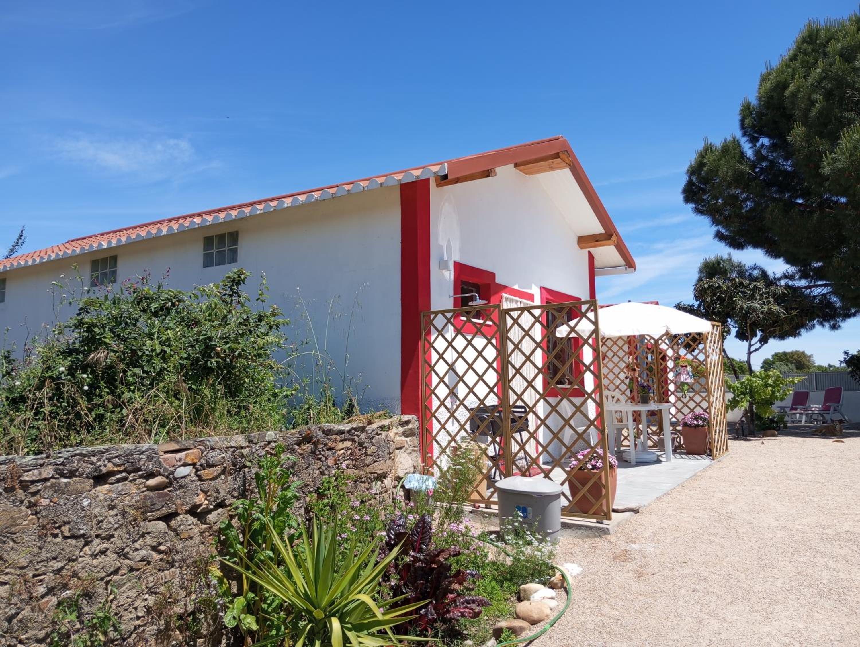 One-Bedroom House - Photo 19