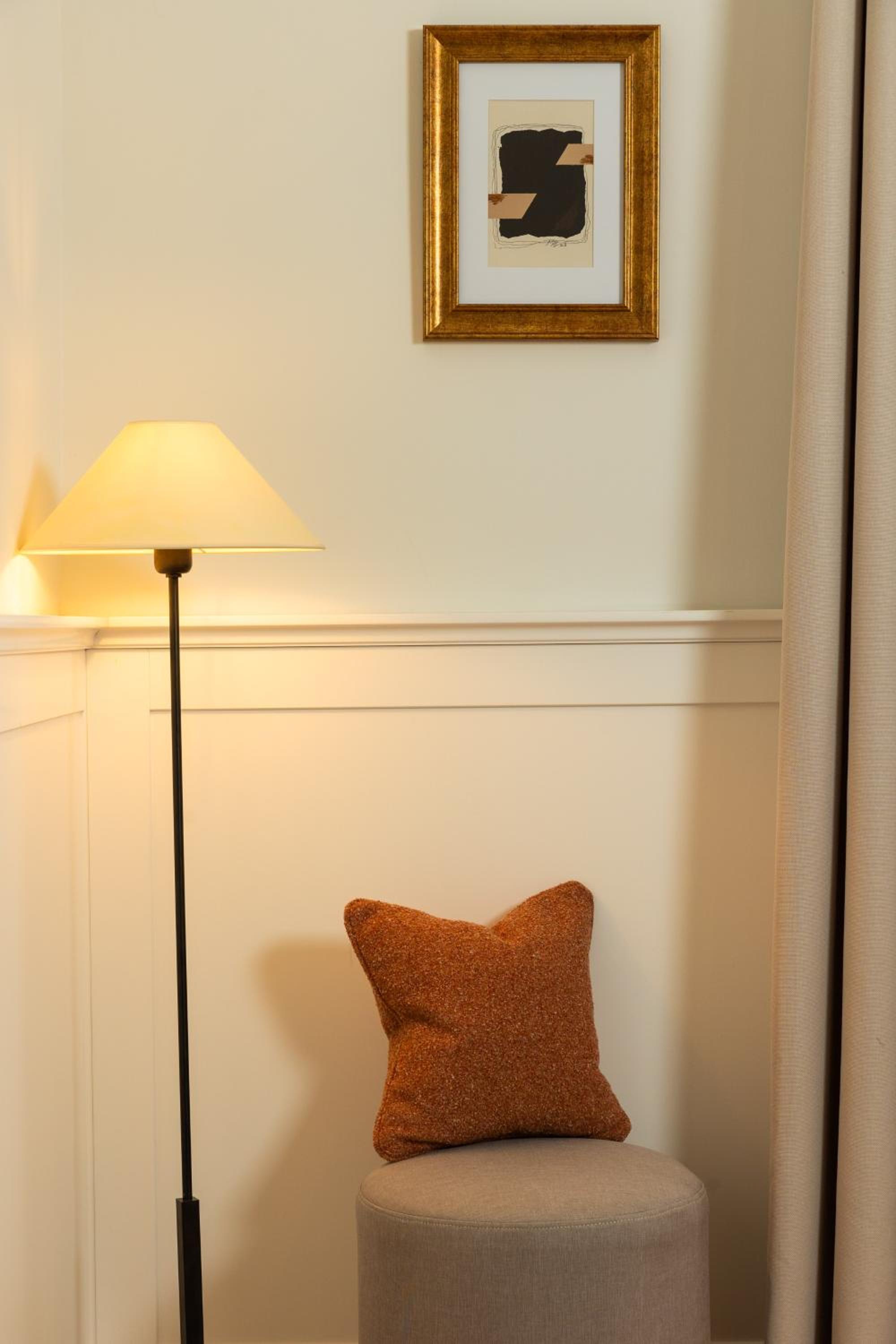 Deluxe King Room photo 2