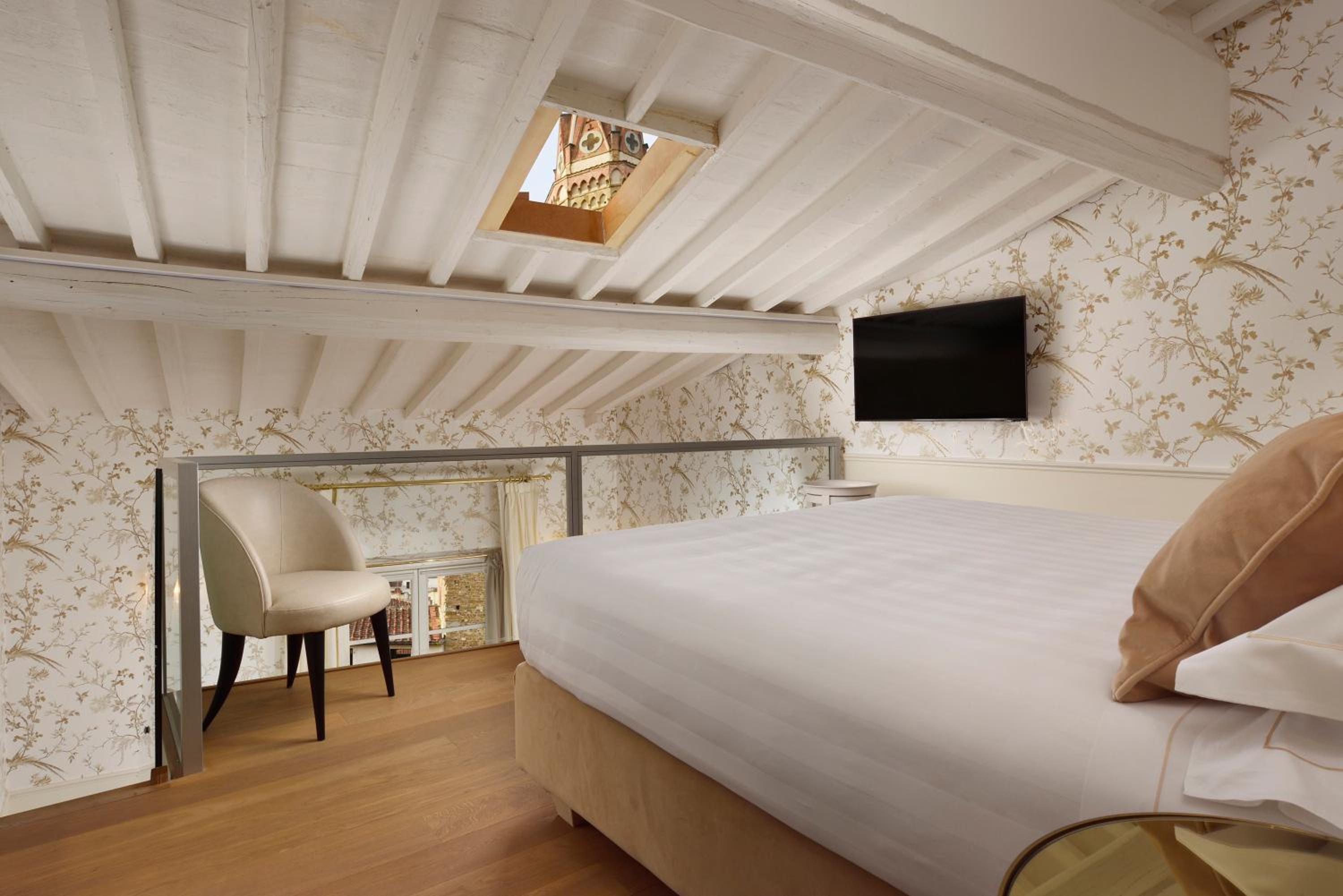Loft Junior Suite photo 3