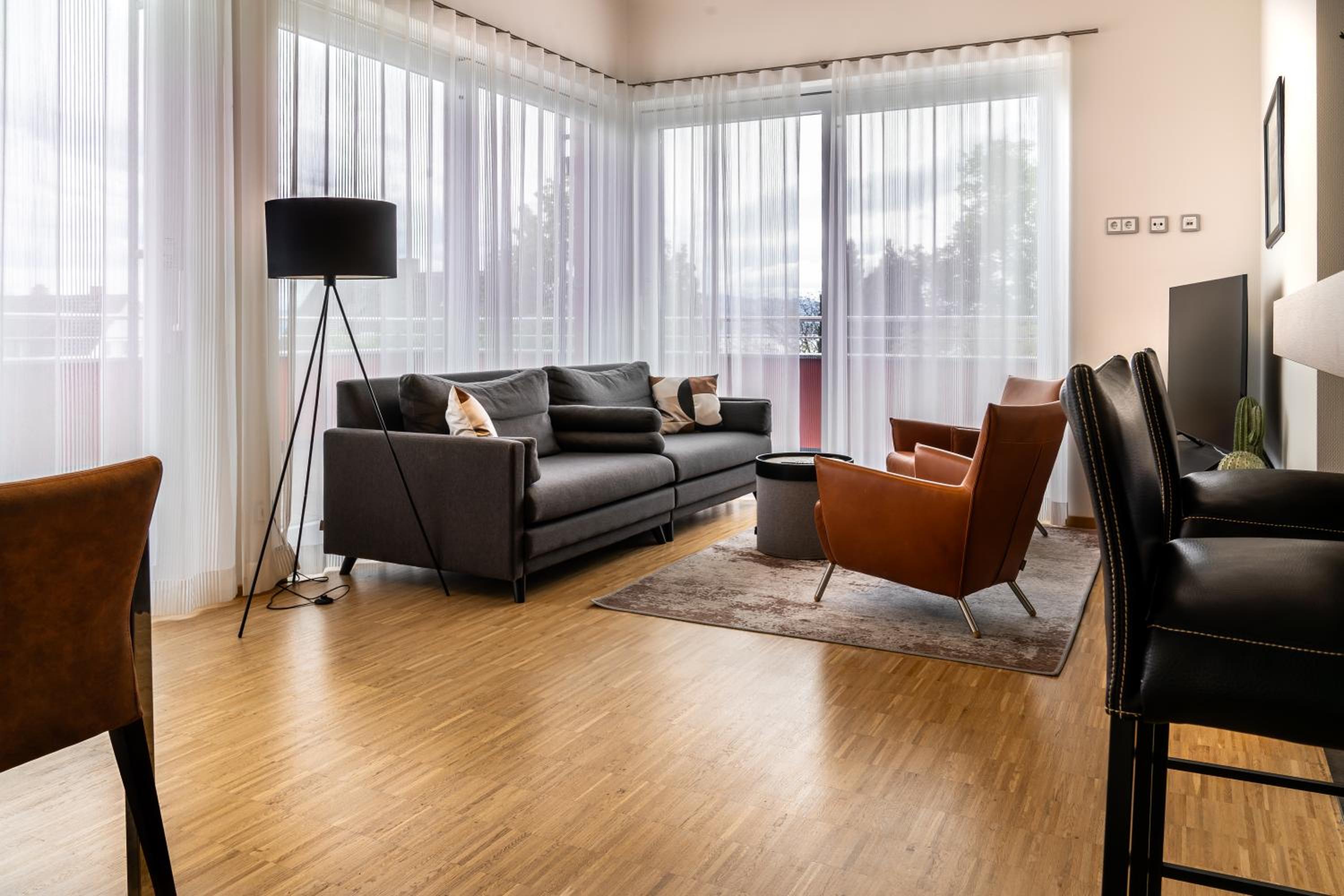 Apartment with Mountain View photo 2