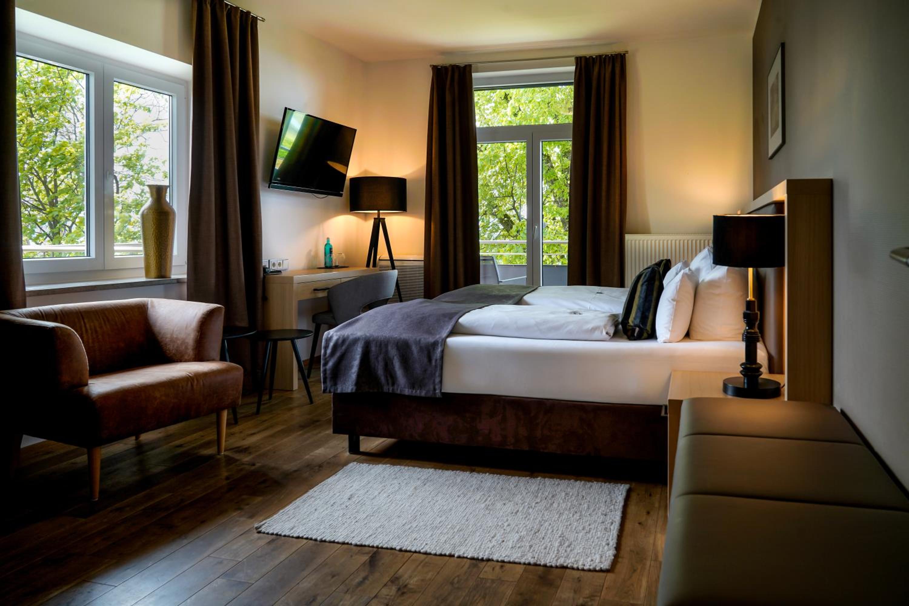 Deluxe Double or Twin Room with Balcony photo 2