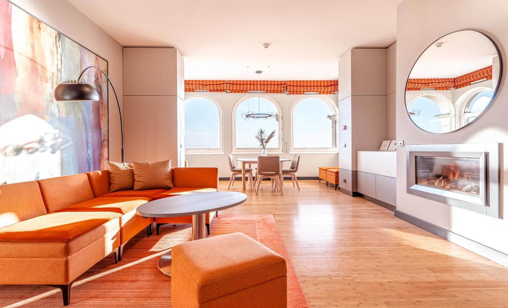 One-Bedroom Apartment with Sea View