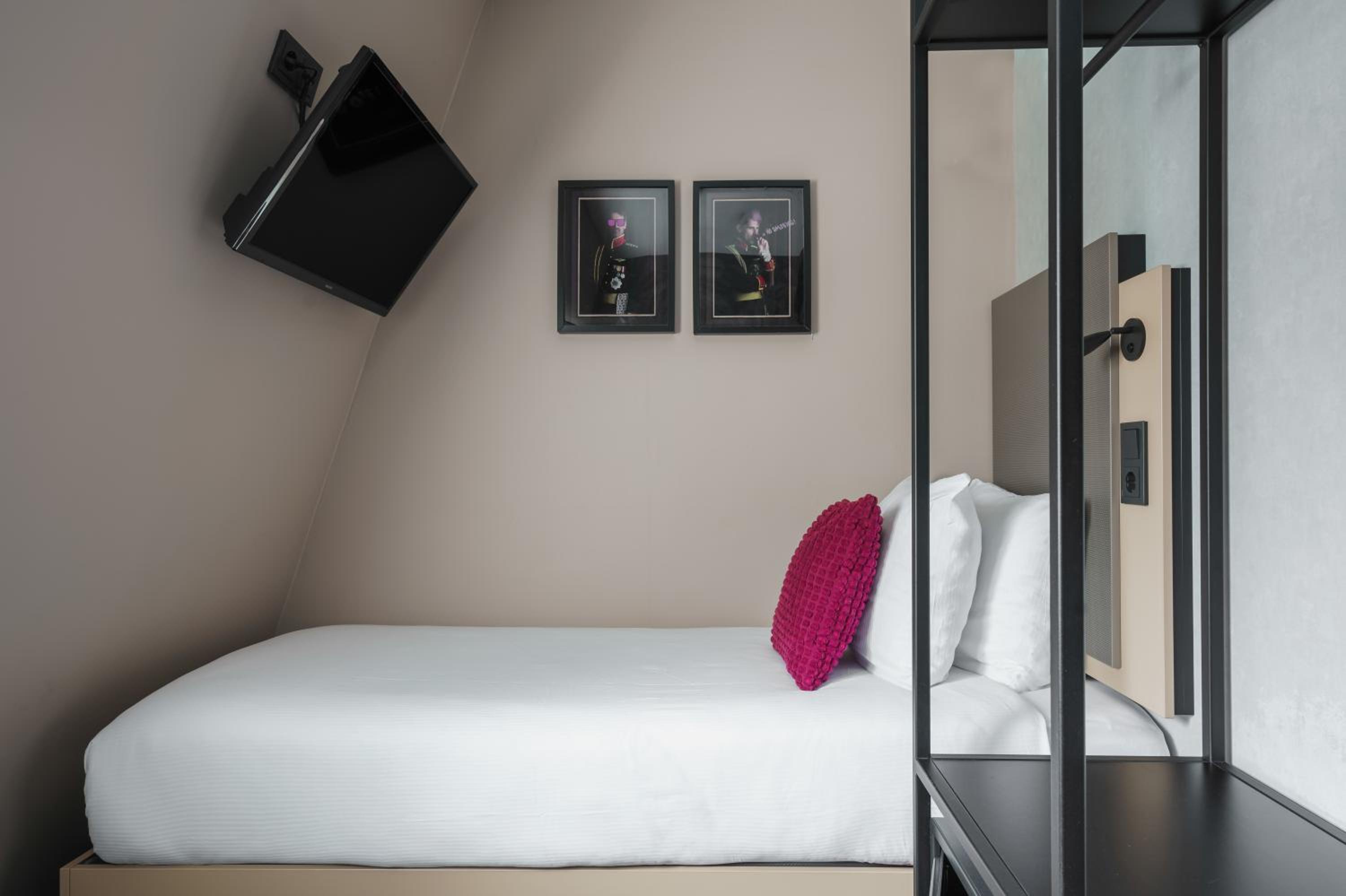 Single Room photo 2