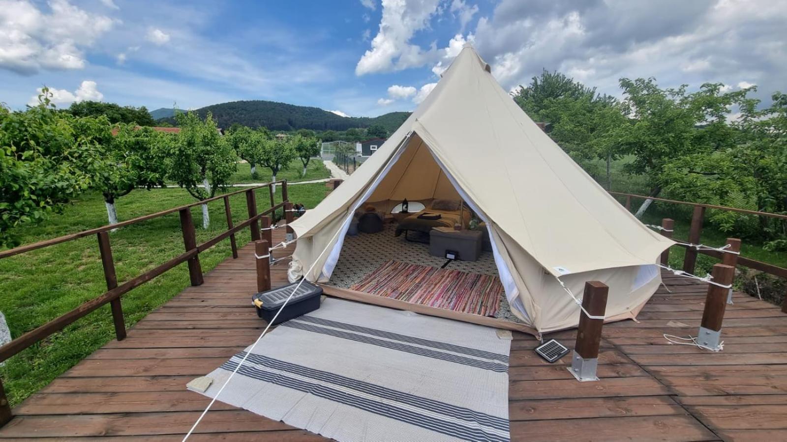 Tent - Photo 22