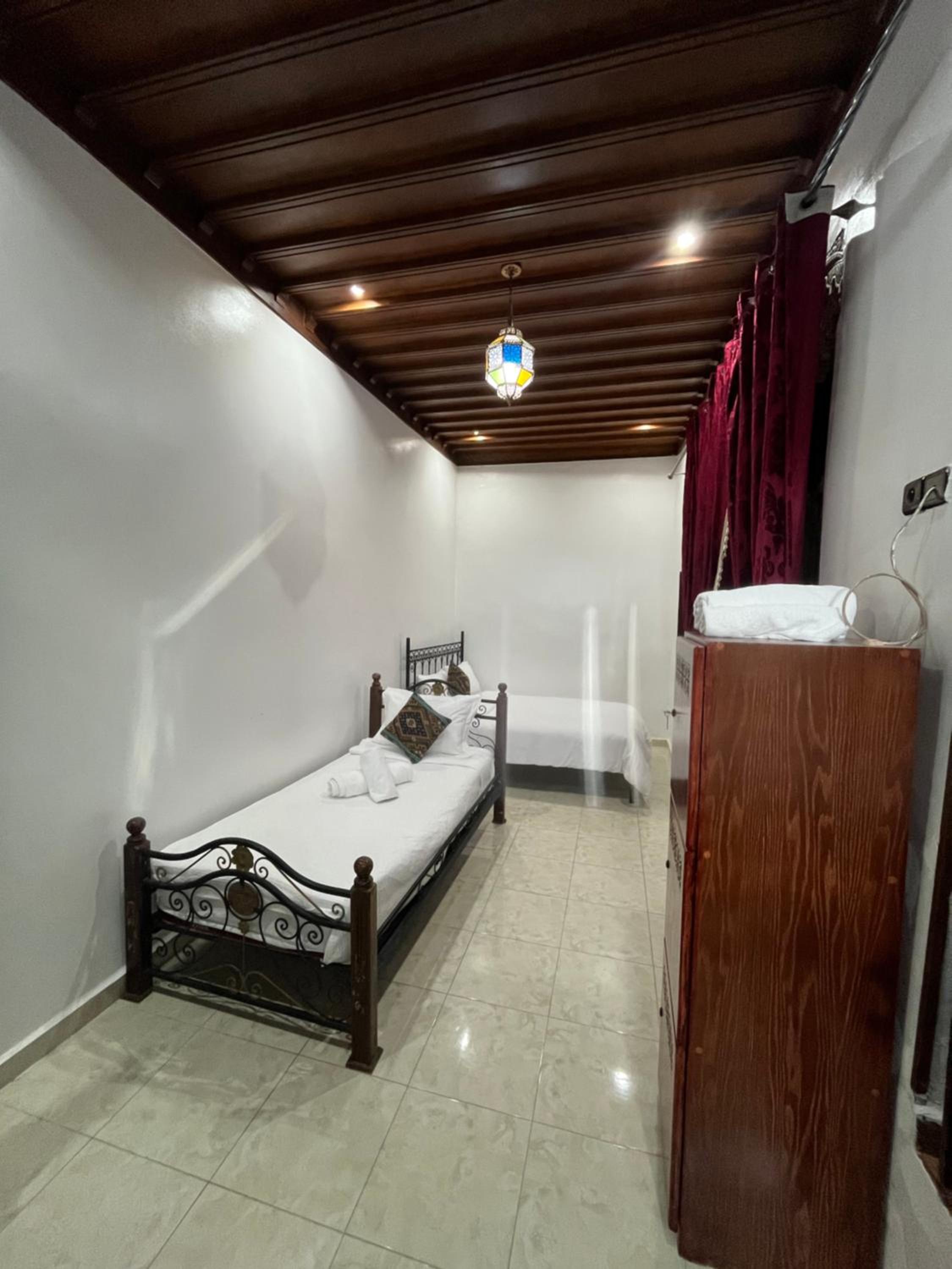 Standard Triple Room - Photo 6