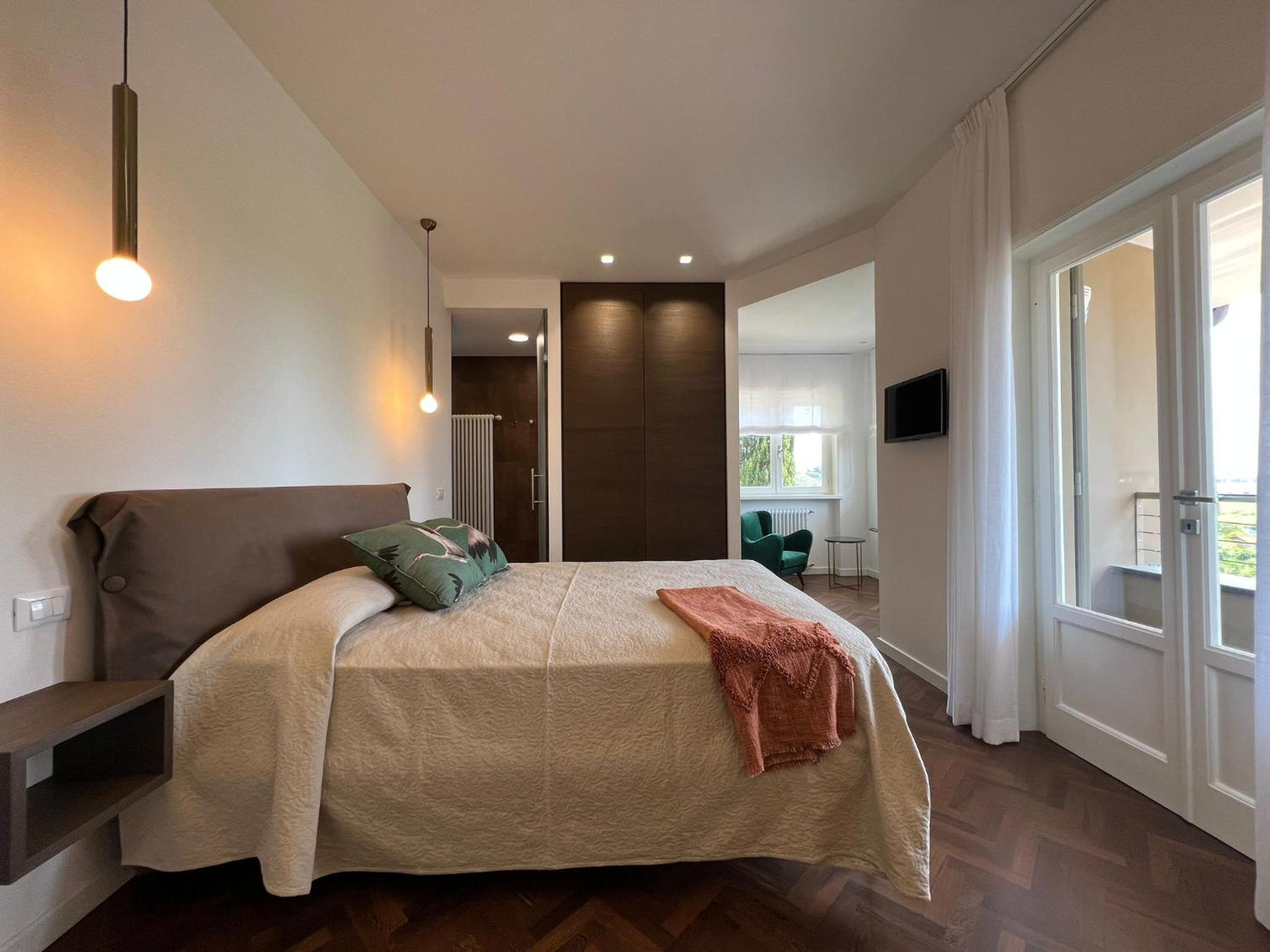 Villa photo 1