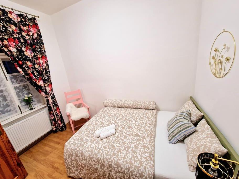 Apartment photo 2