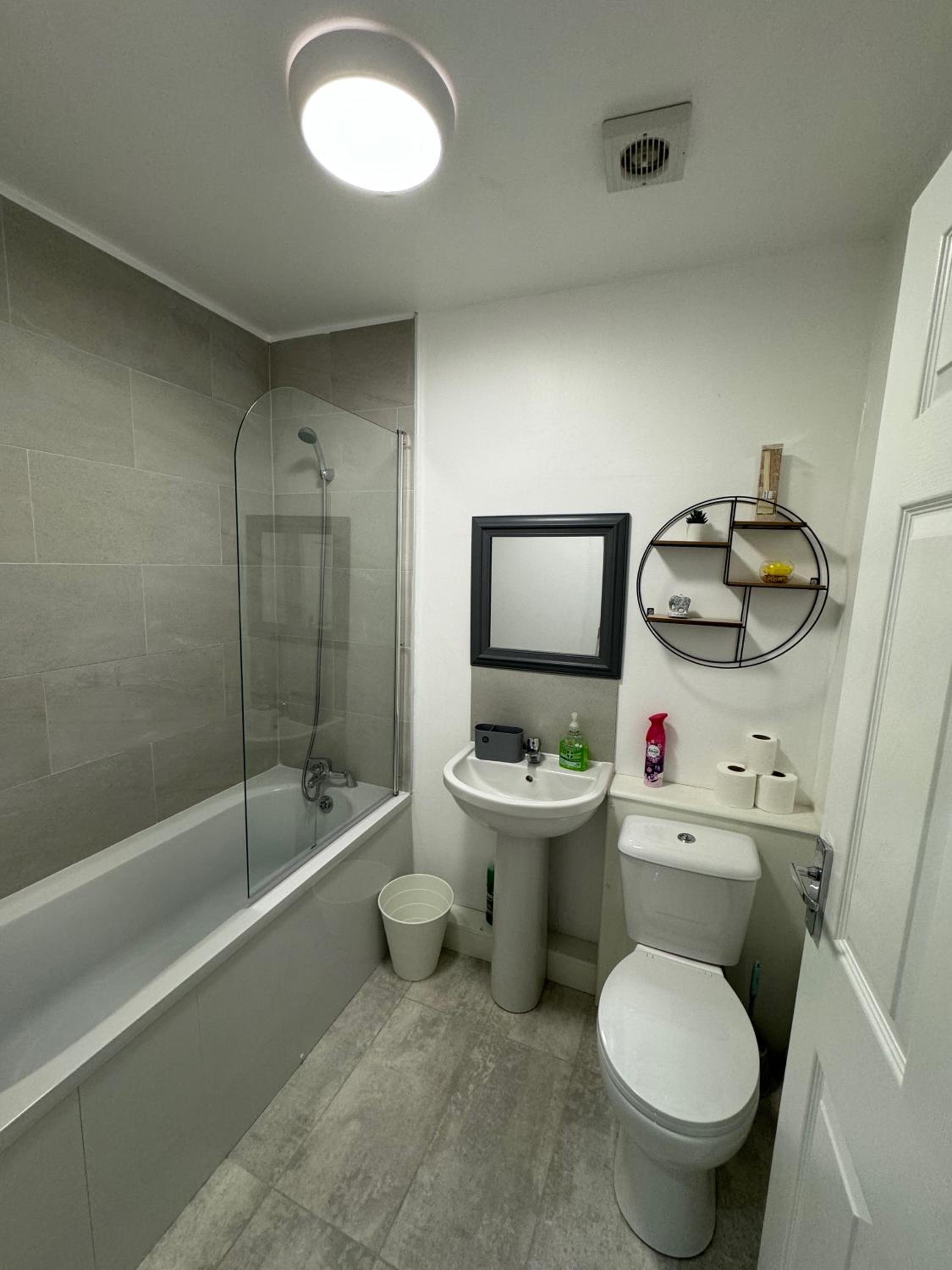 Apartment - Ground Floor photo 3