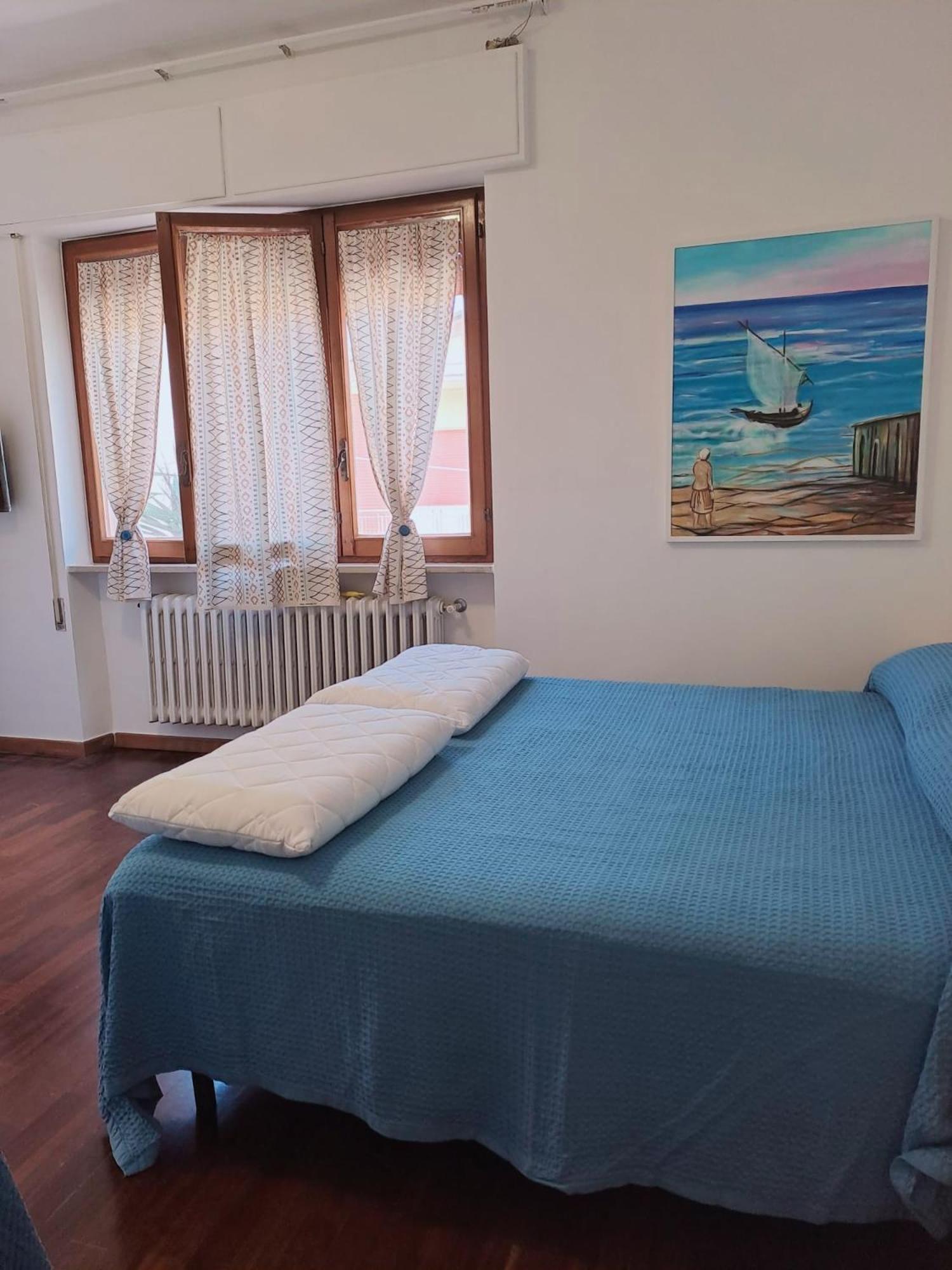 Triple Room with Private Bathroom photo 2