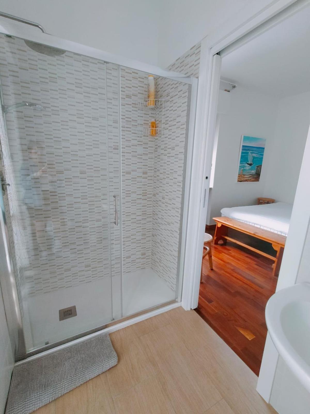 Triple Room with Private Bathroom photo 3