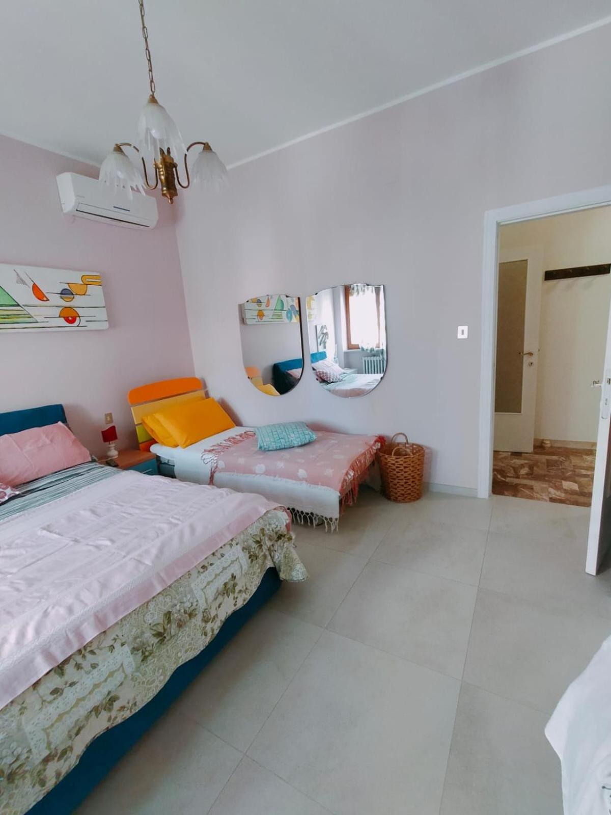 Quadruple Room with Private Bathroom photo 3