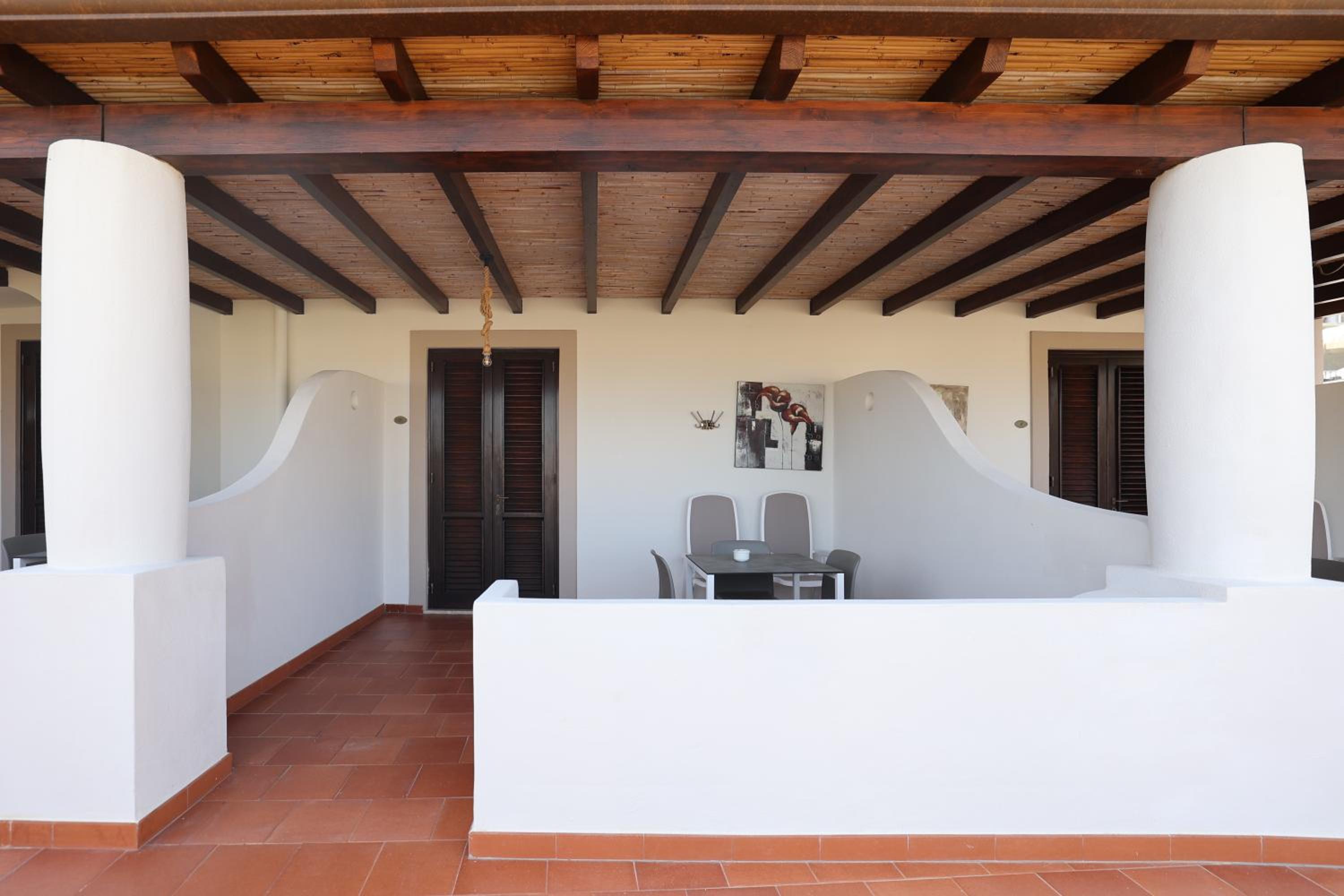 Double Room with Patio photo 3