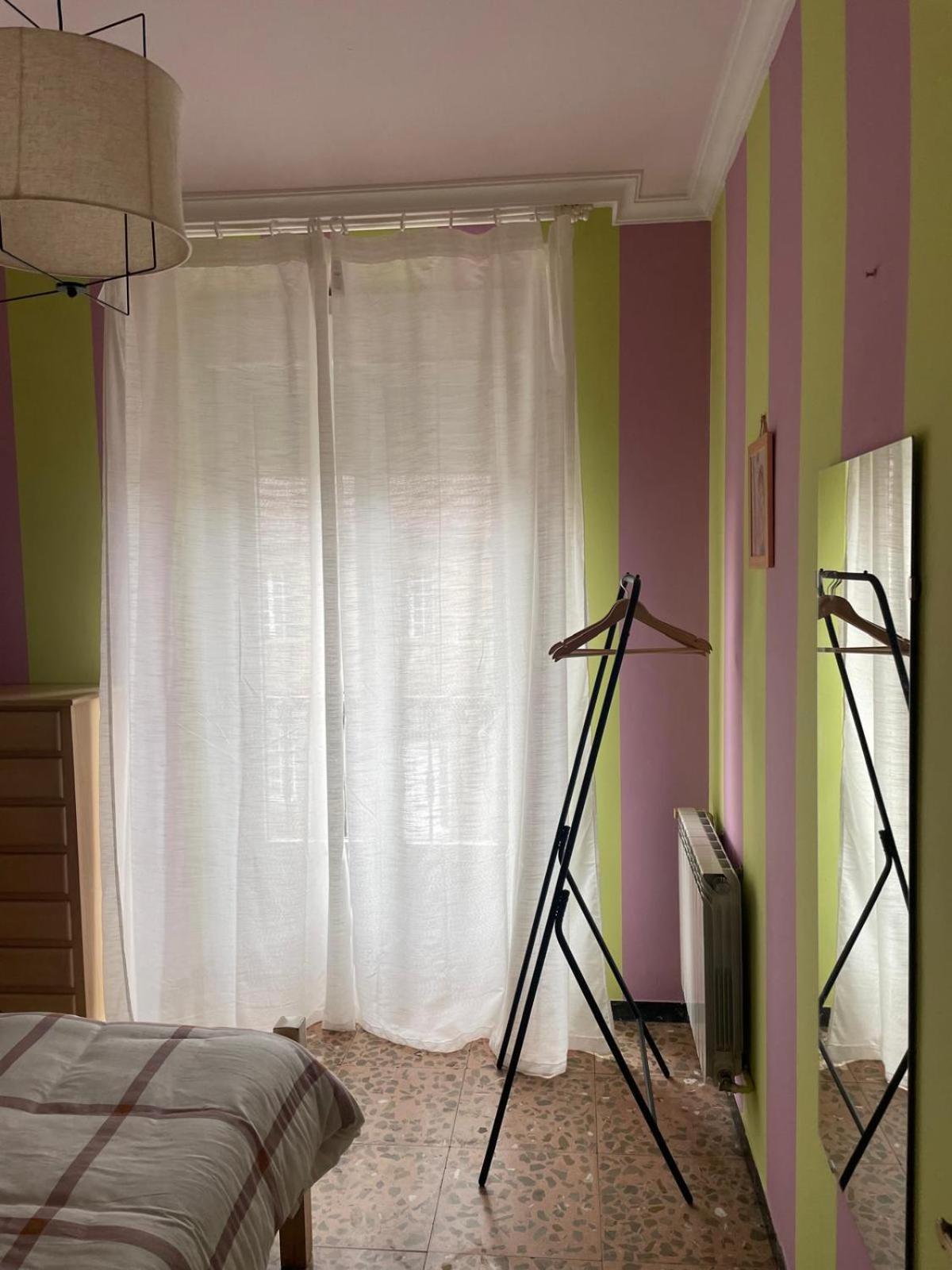 Three-Bedroom Apartment with Balcony photo 2
