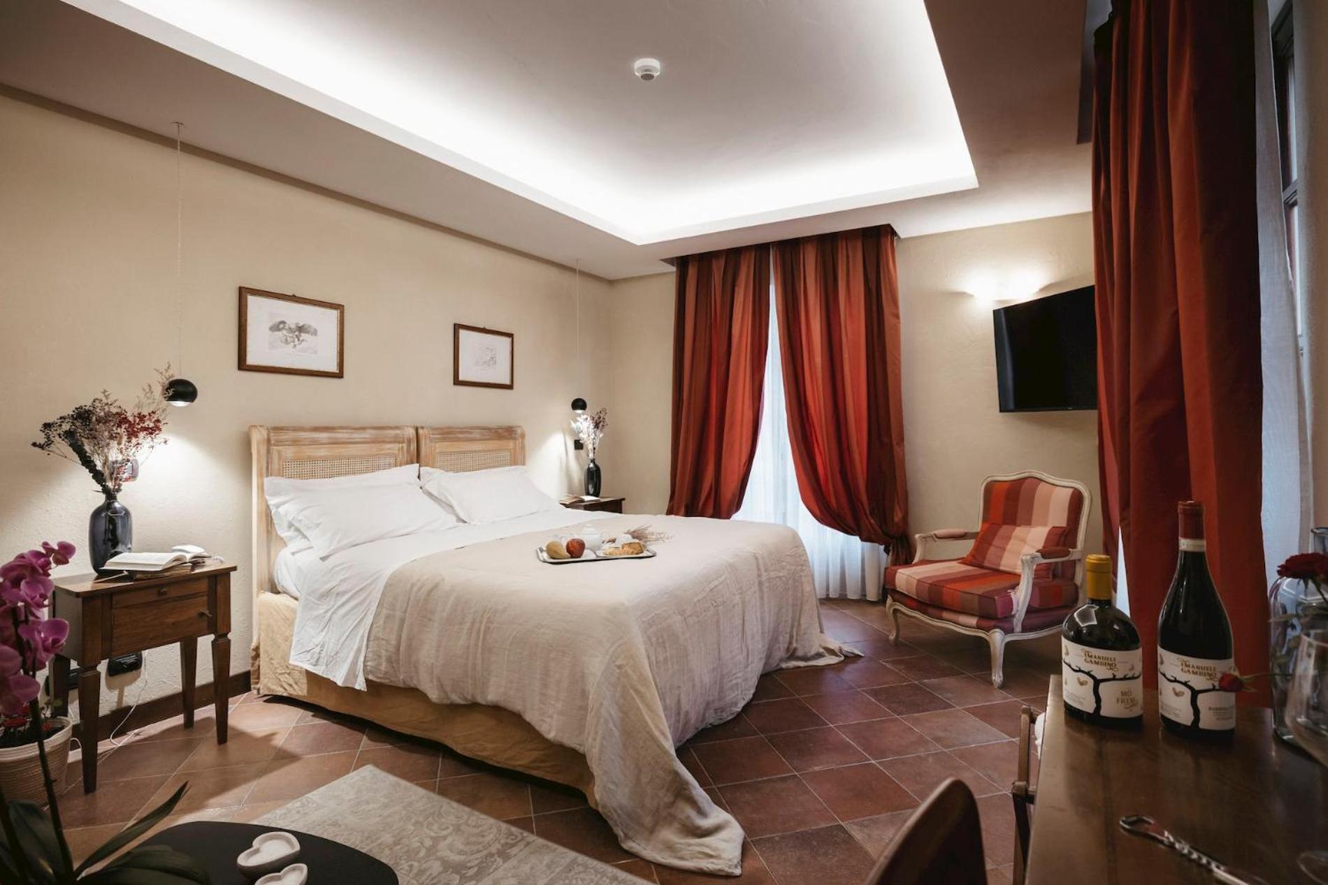 Double or Twin Room - Photo 6