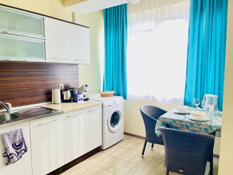One-Bedroom Apartment - Photo 15