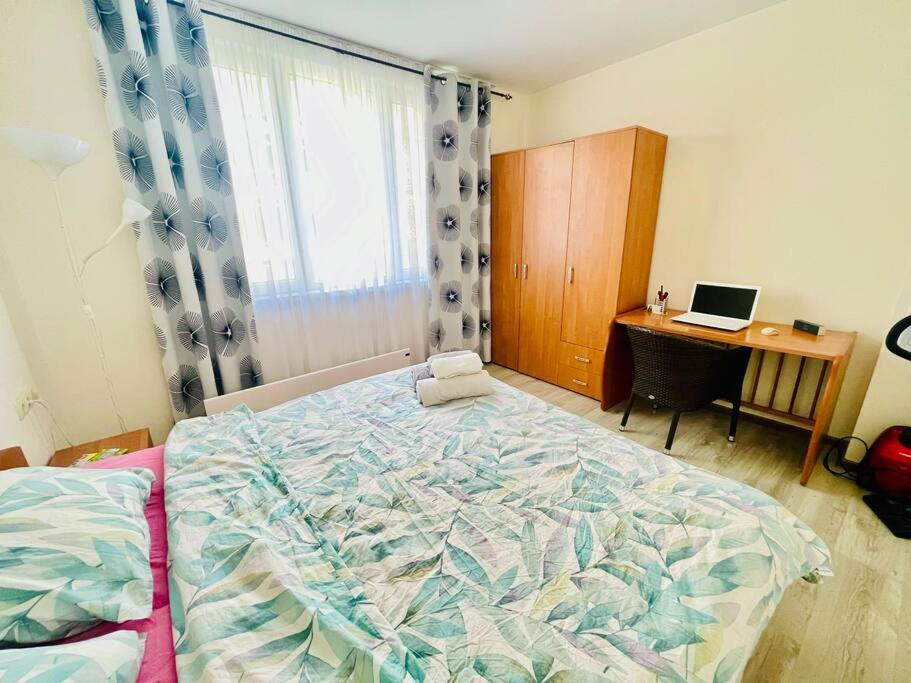 One-Bedroom Apartment - Photo 33