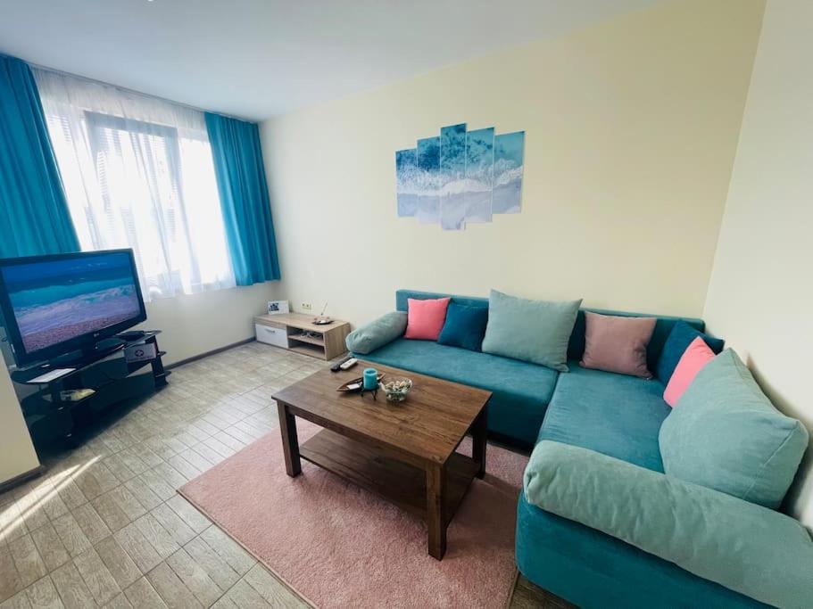One-Bedroom Apartment - Photo 31
