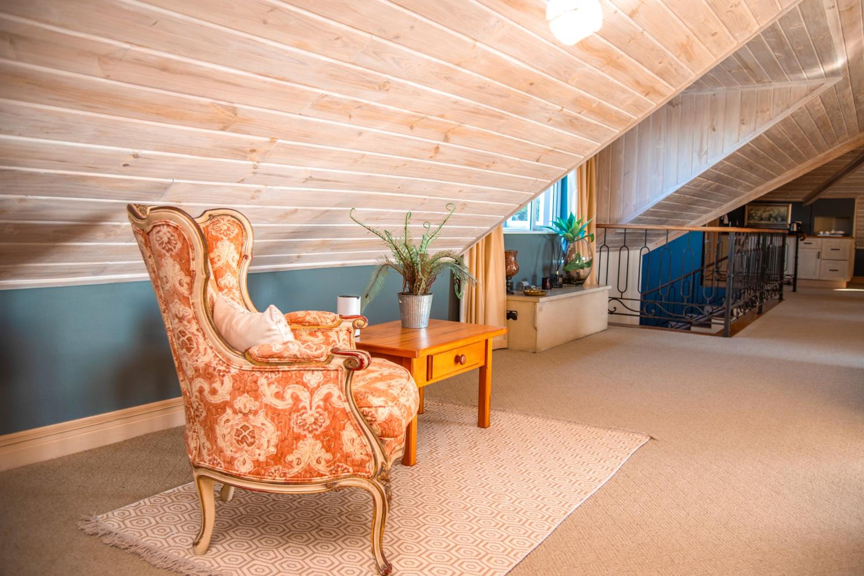 Four-Bedroom House - Photo 21