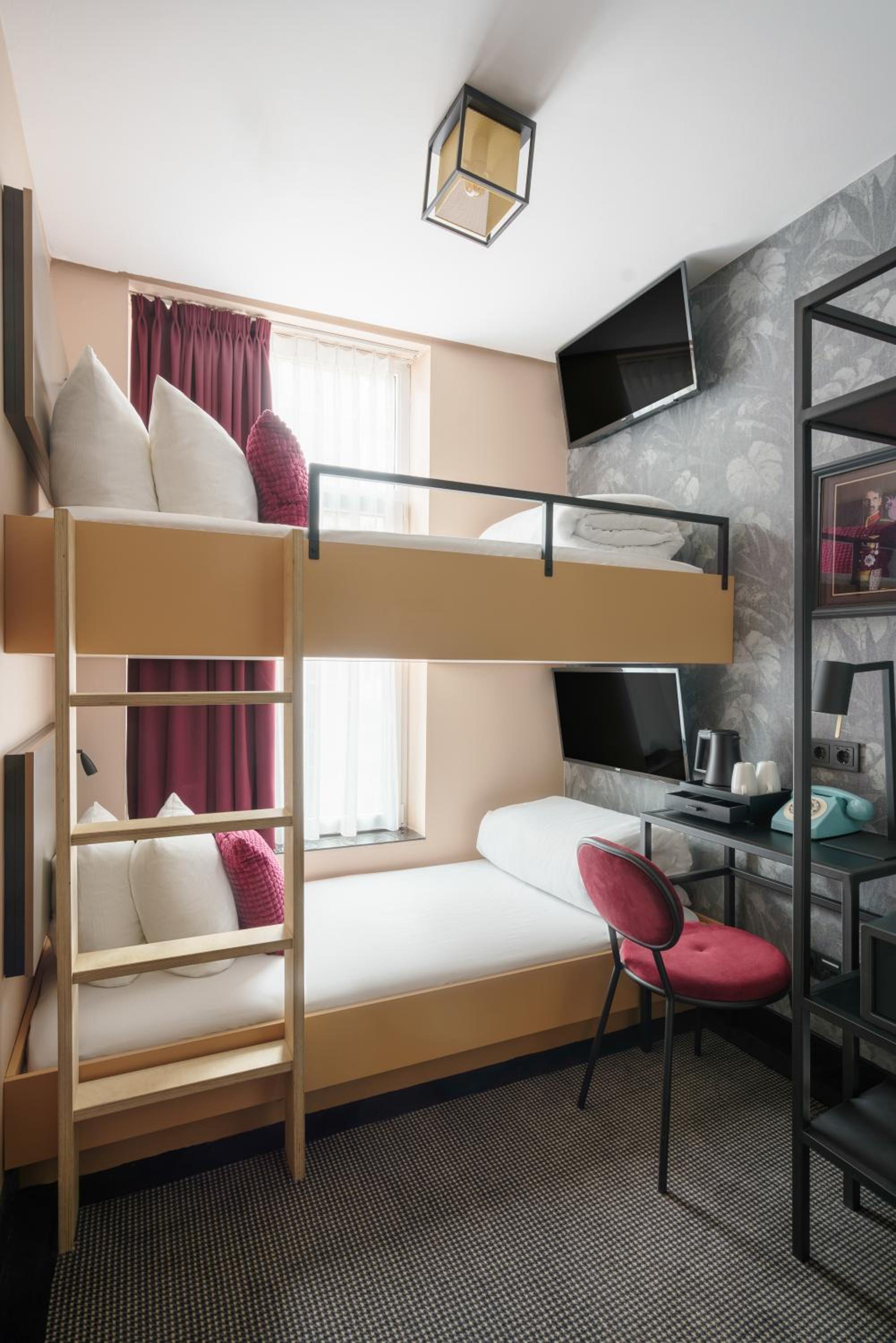Small Twin Room with Bunk Bed photo 1