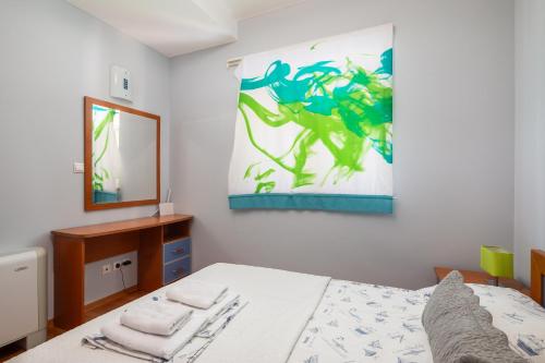 One-Bedroom Apartment with Balcony photo 3