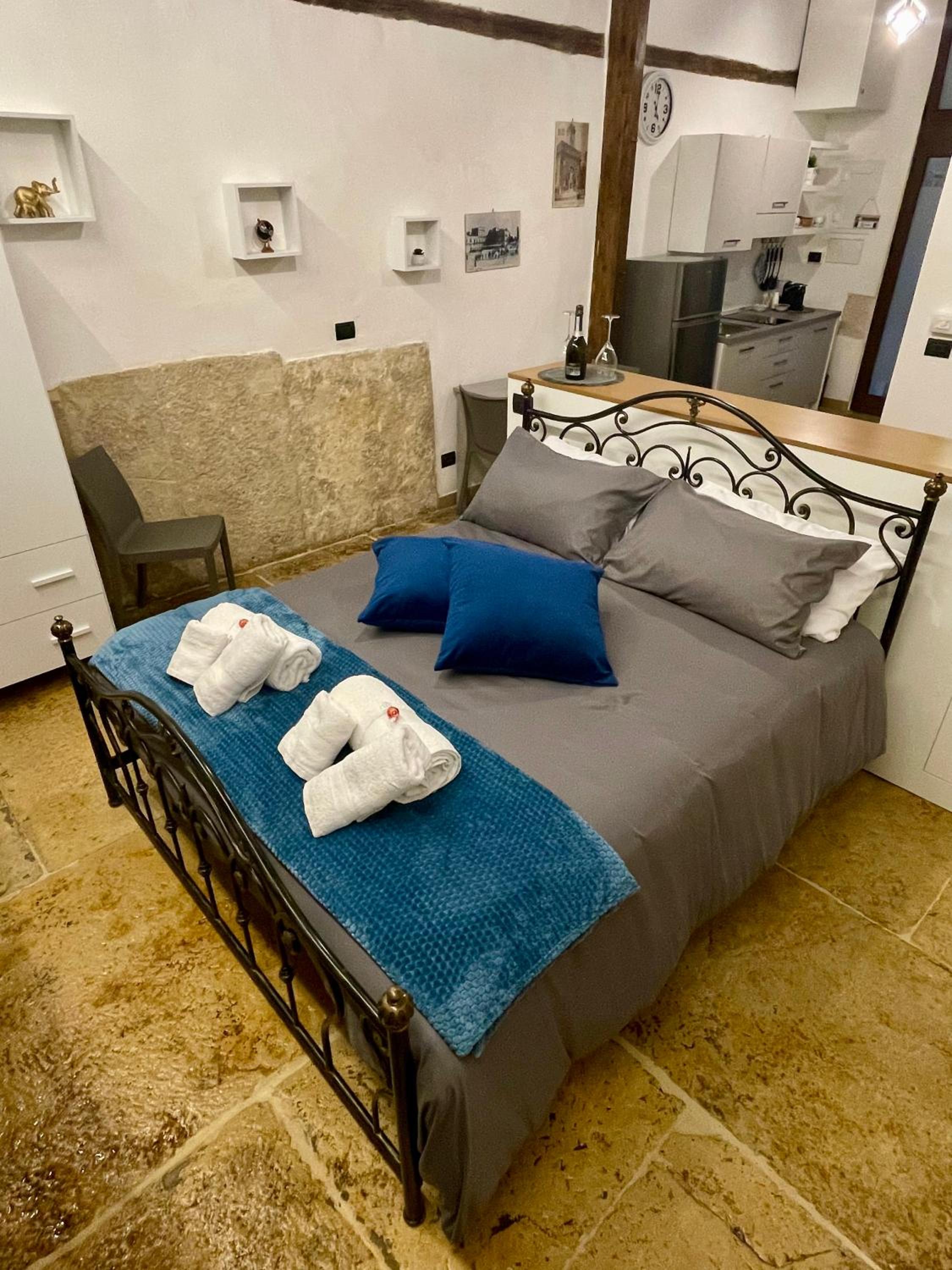 One-Bedroom House
