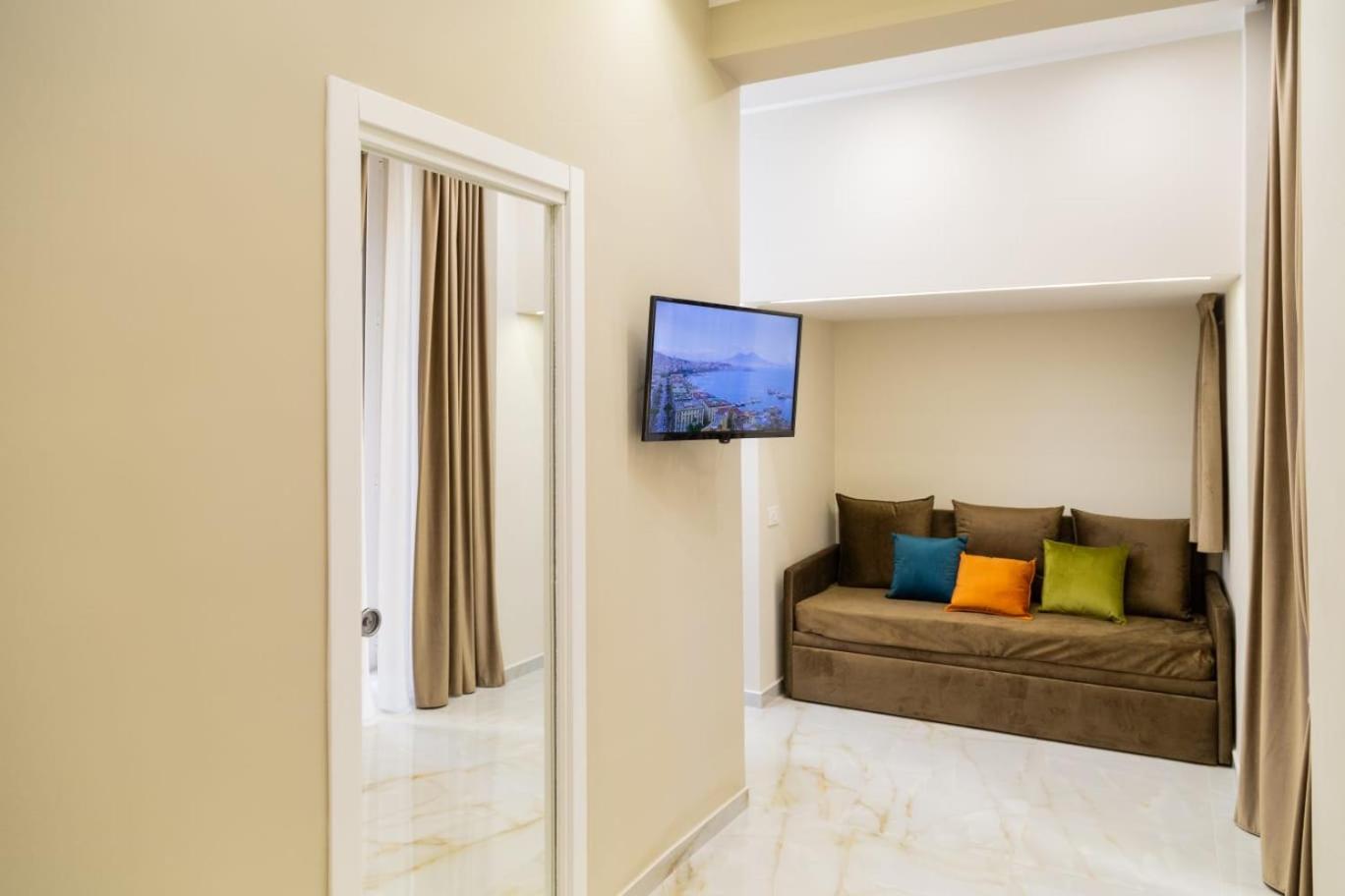 Twin Room with Private Bathroom