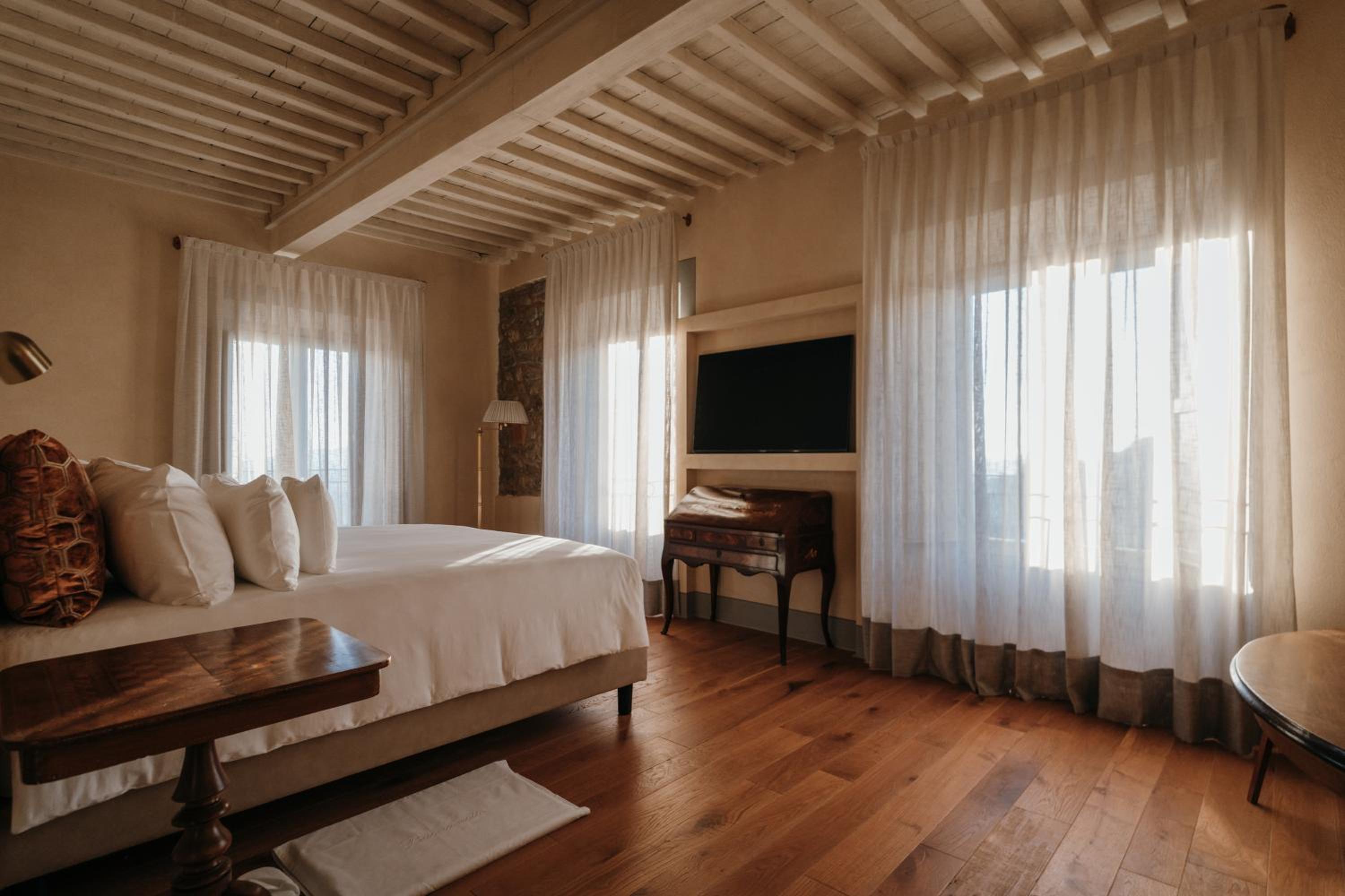 Junior Suite - Photo 12
