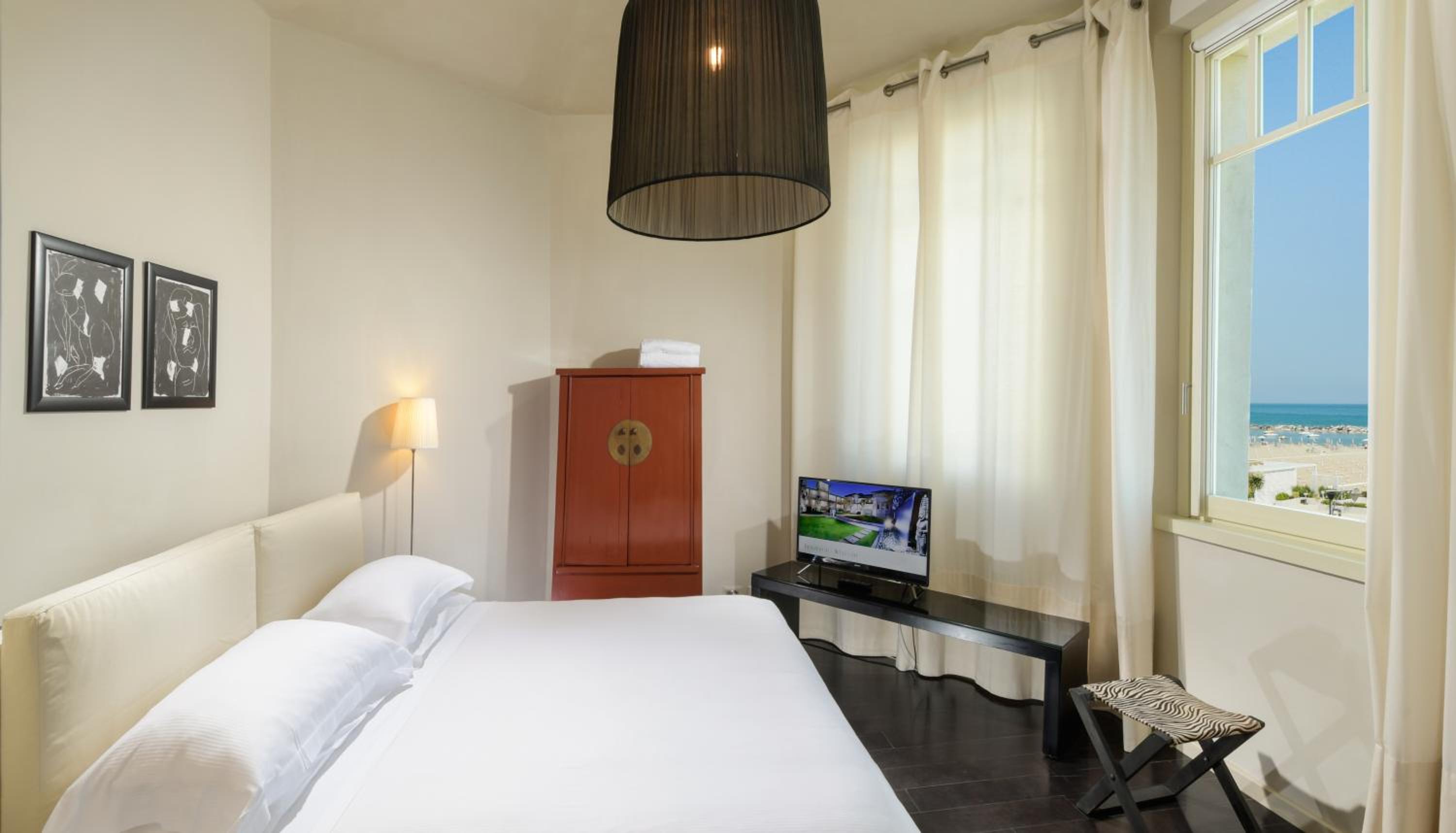 Superior Double Room with Sea View - Photo 1