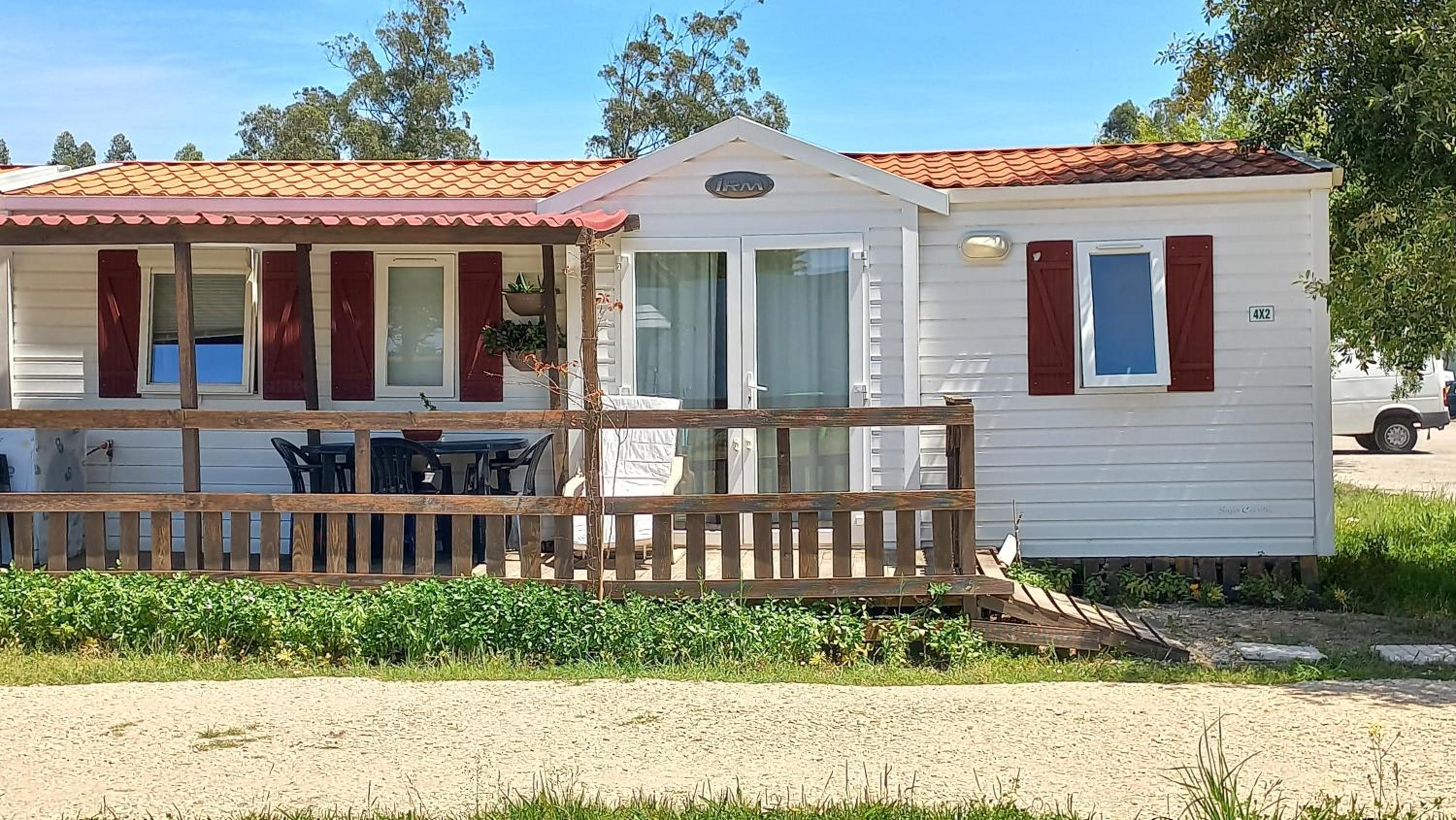 Mobile Home photo 2