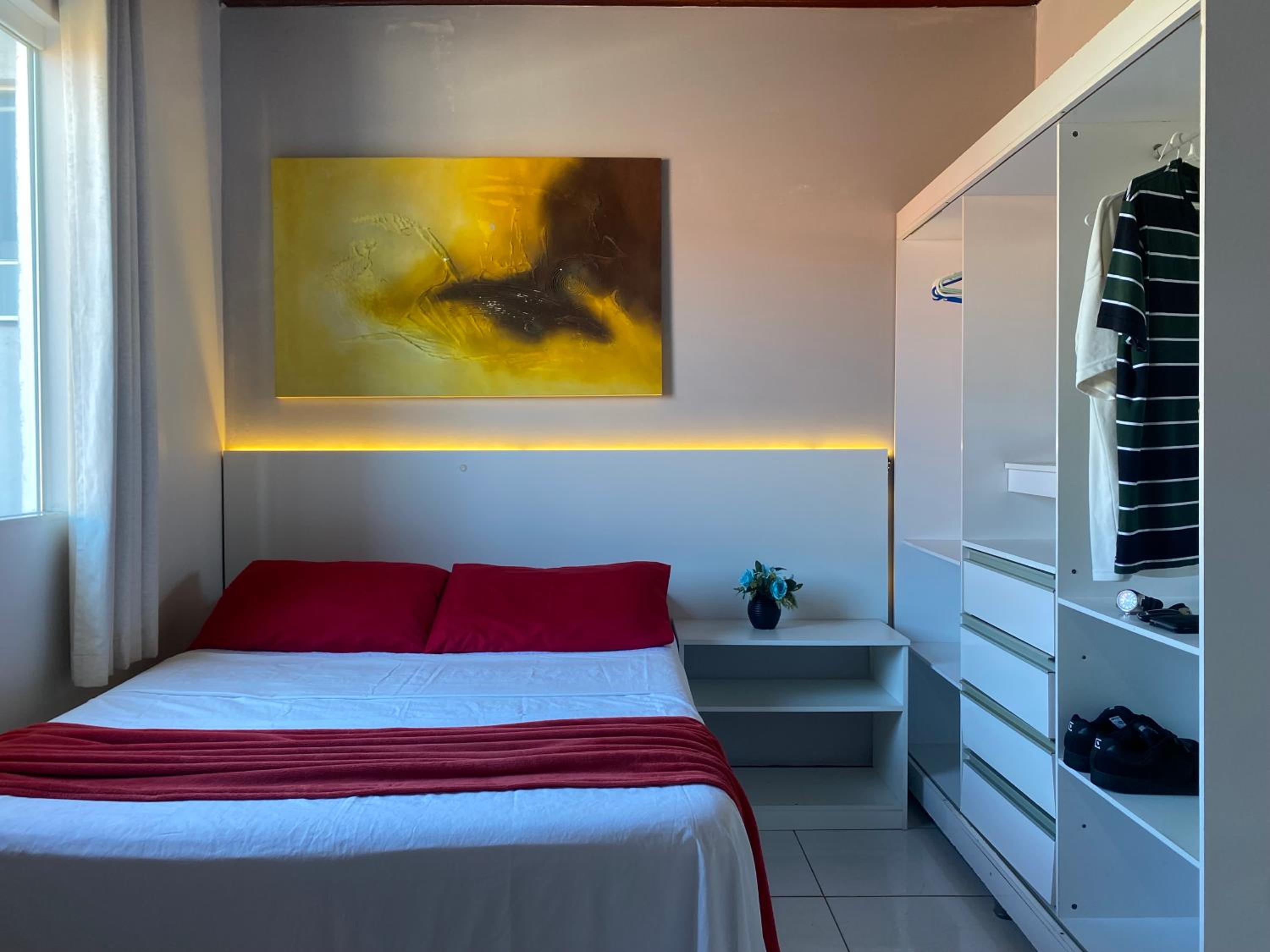 Apartment with Balcony - Photo 9
