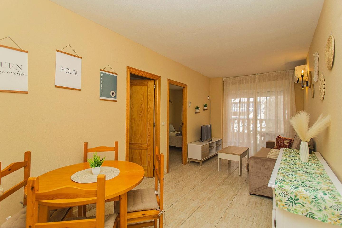 Apartamento con Balcón
