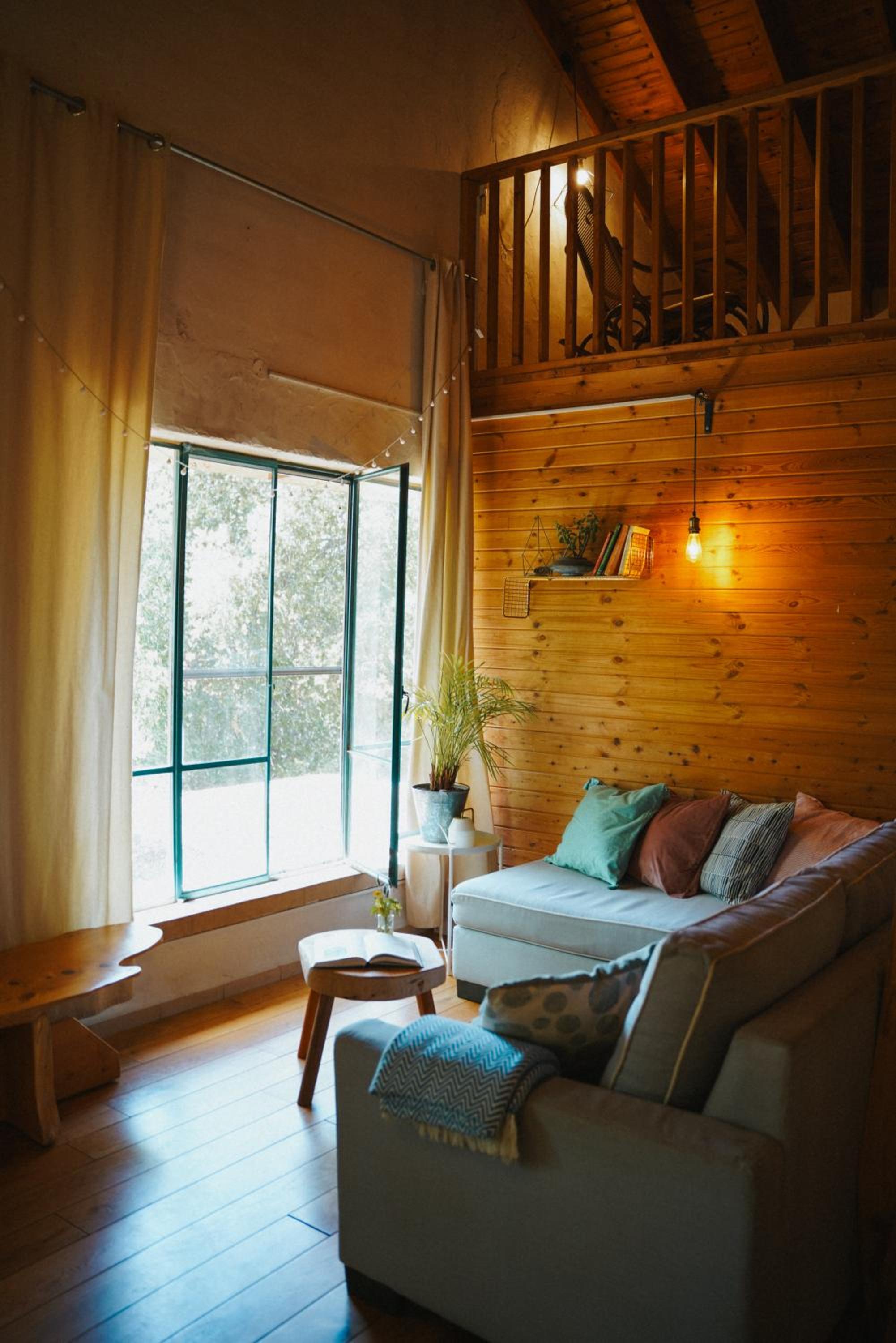 Three-Bedroom House - Photo 10