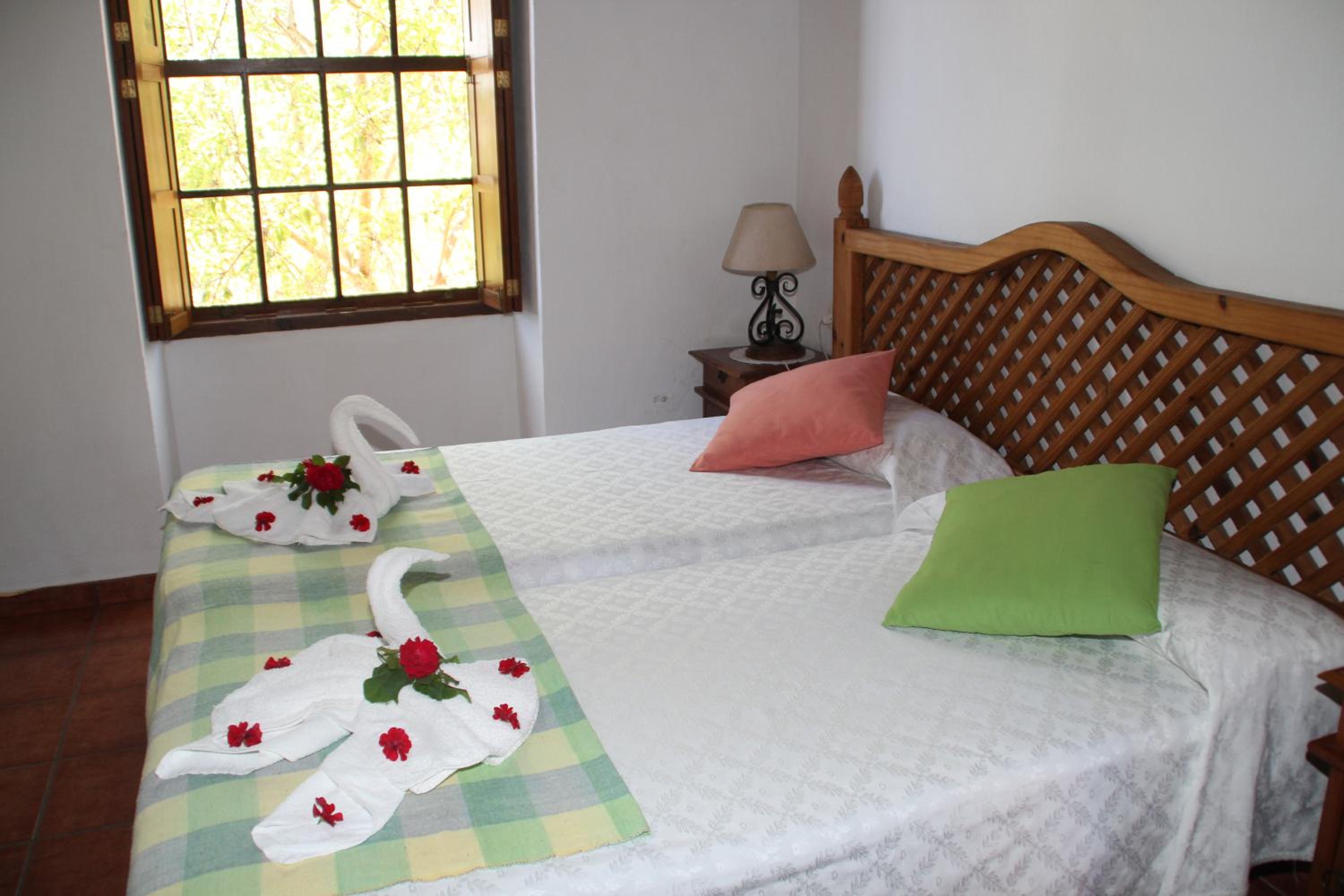 Bungalow Deluxe con Vista al Jardín.