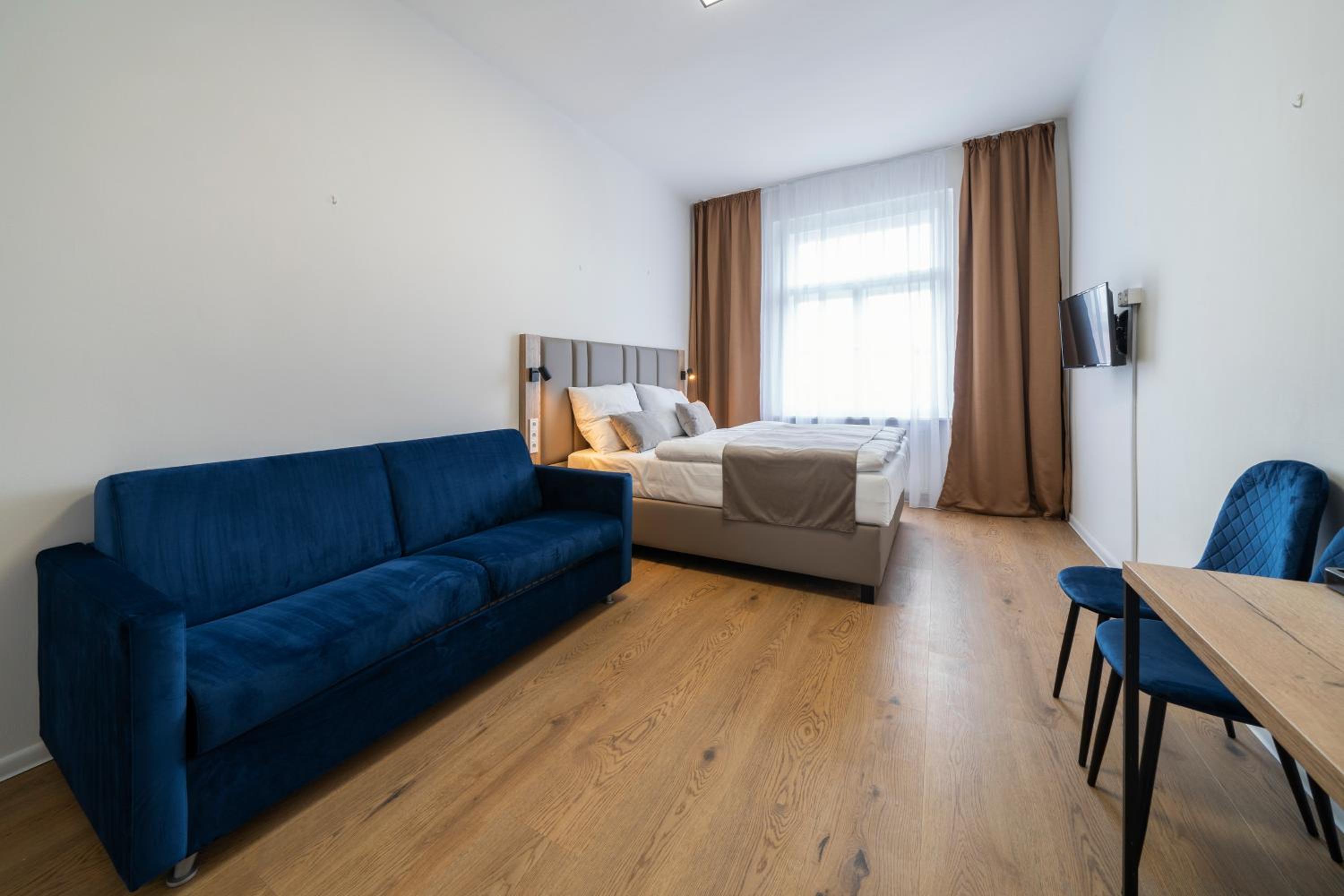 Triple Room with Shared Bathroom