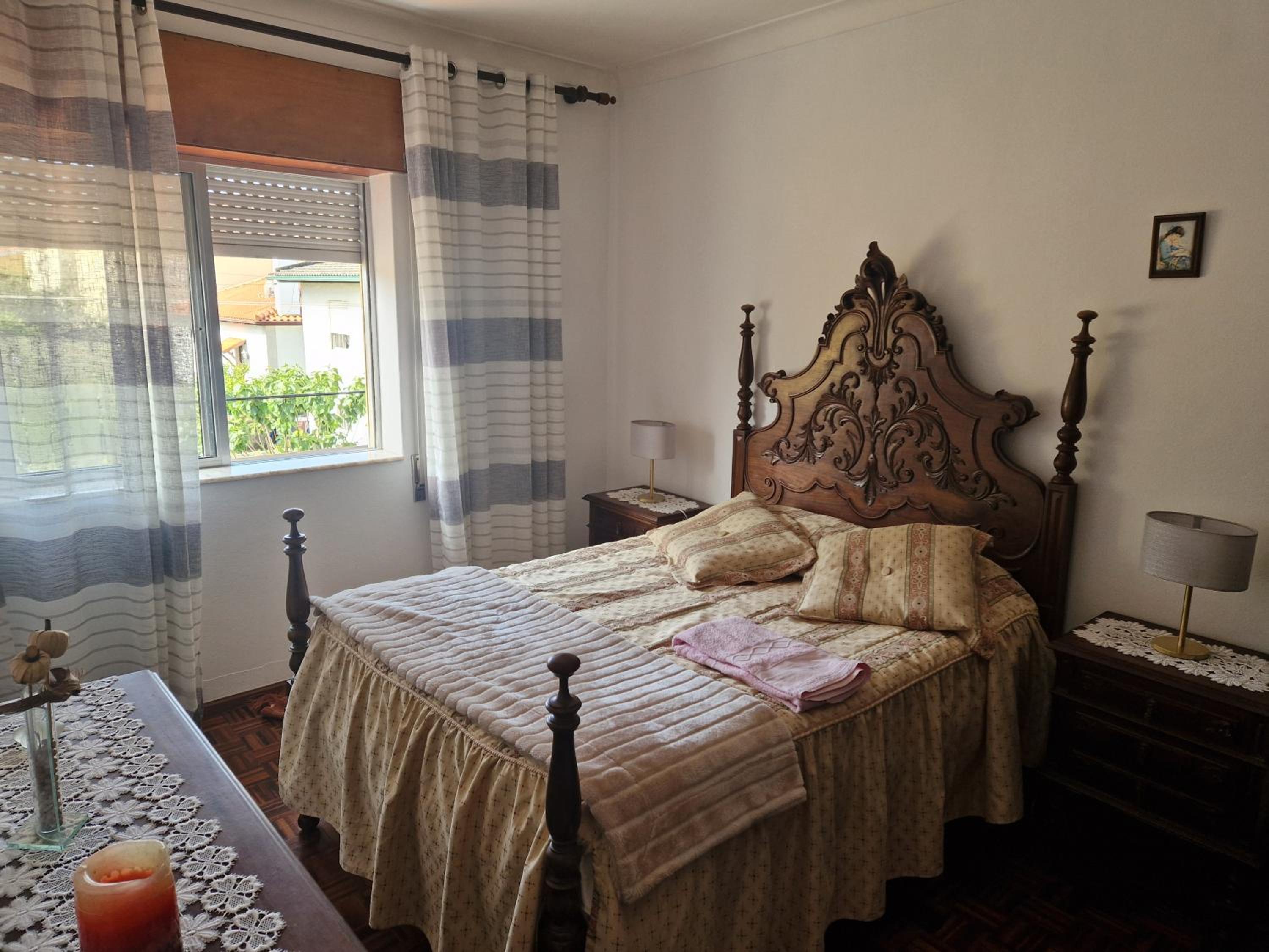 Double Room with Shared Bathroom photo 2