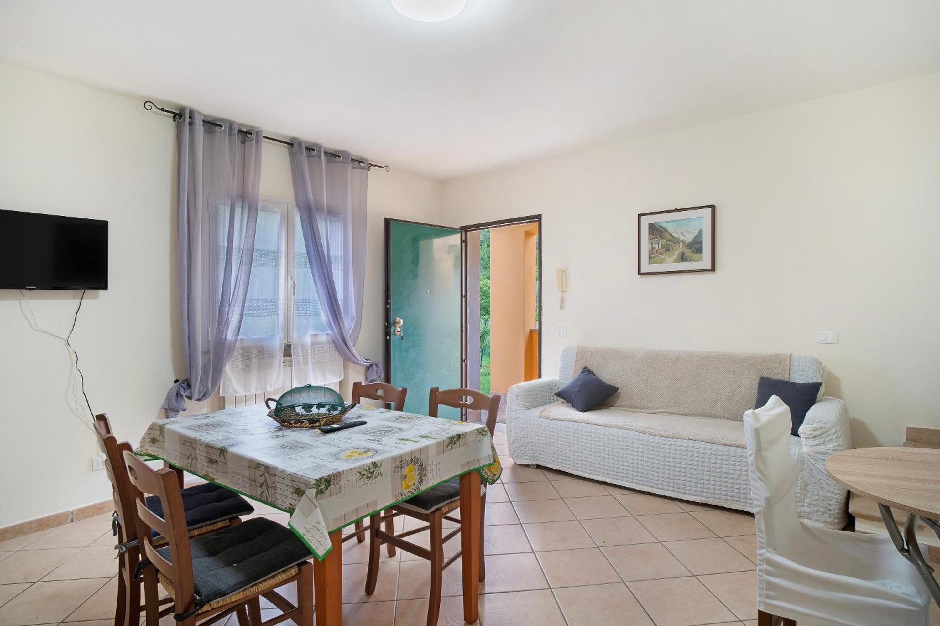 Villa with Garden View