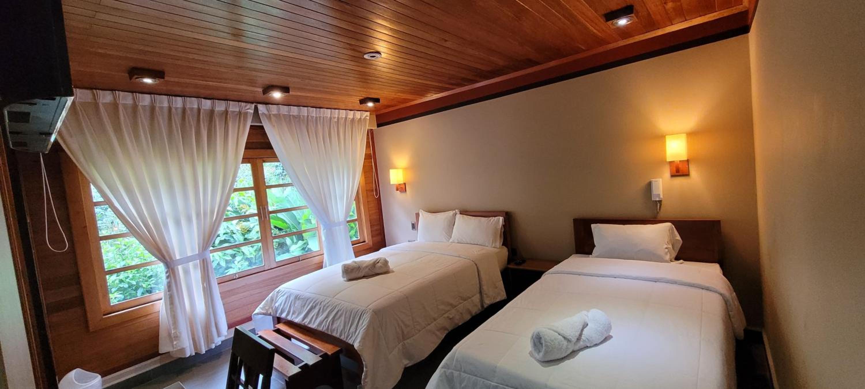 Standard Twin Room photo 3
